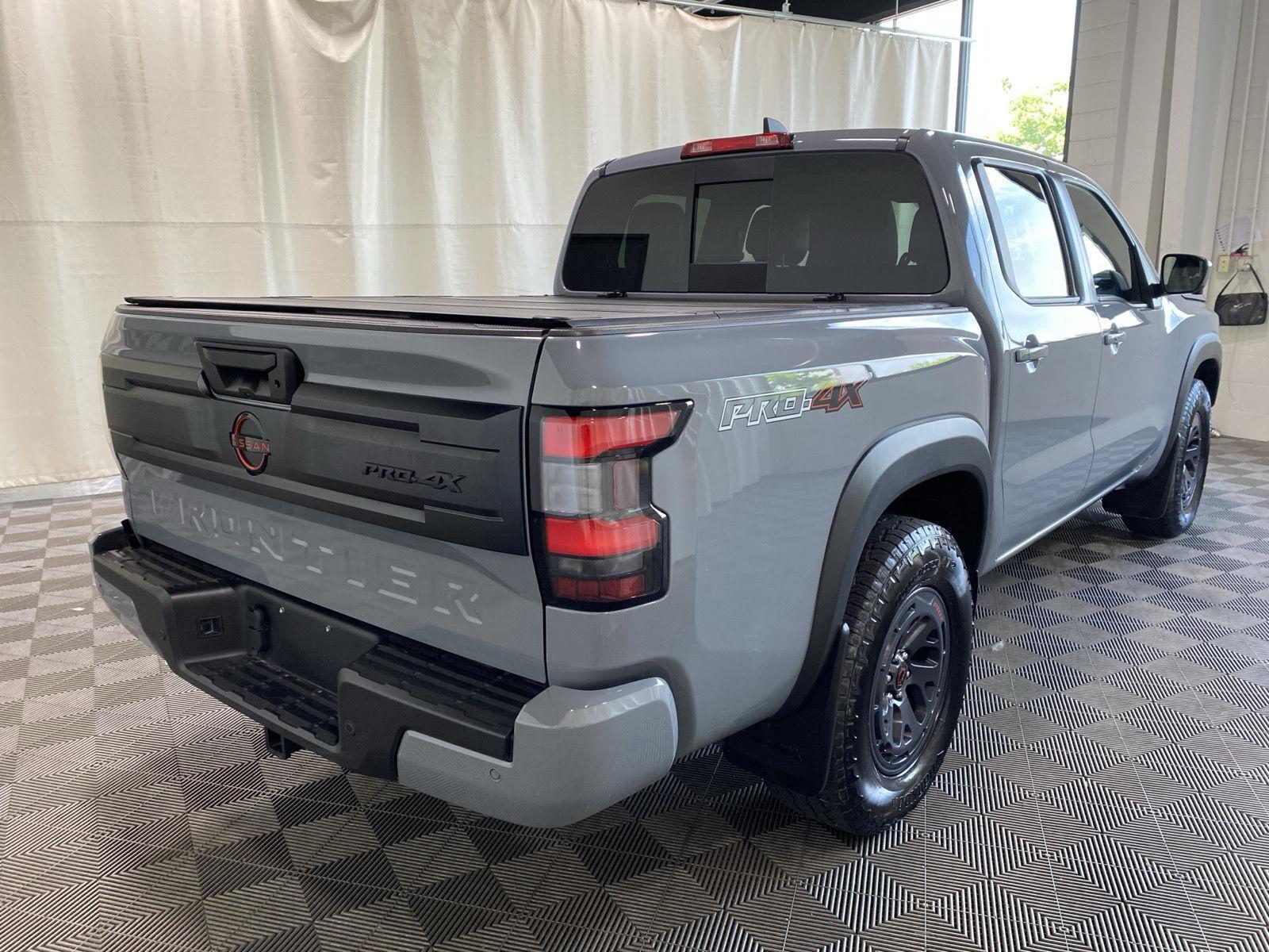 Used 2025 Boulder Gray Pearl Nissan PRO-4X image 7