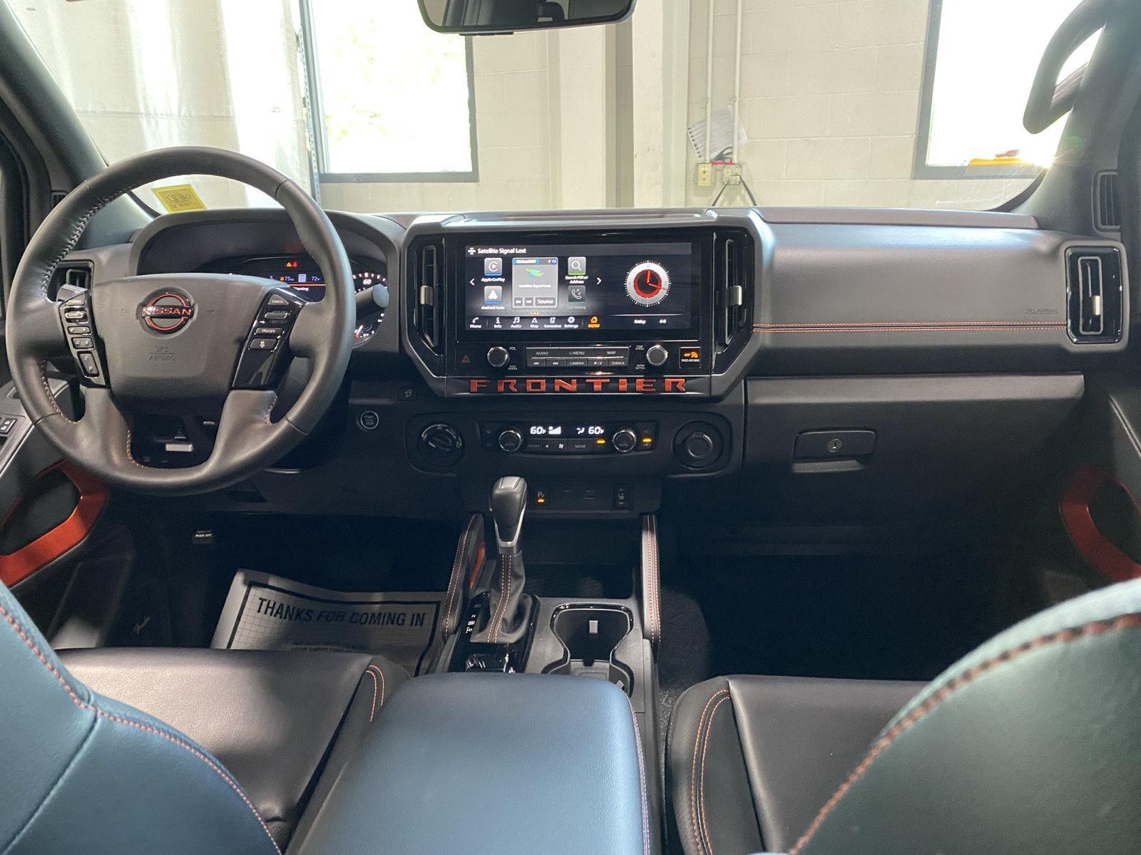 Used 2025 Boulder Gray Pearl Nissan PRO-4X image 13
