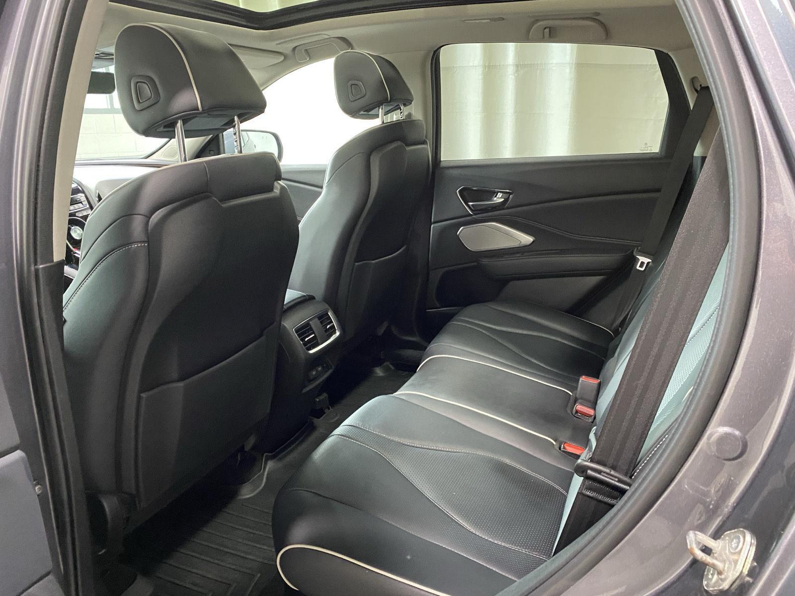 Used 2019 Modern Steel Metallic Acura SH-AWD w/Advance image 15
