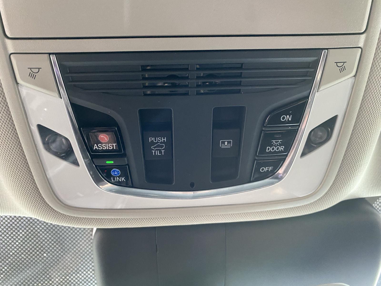 Used 2019 Modern Steel Metallic Acura SH-AWD w/Advance image 24