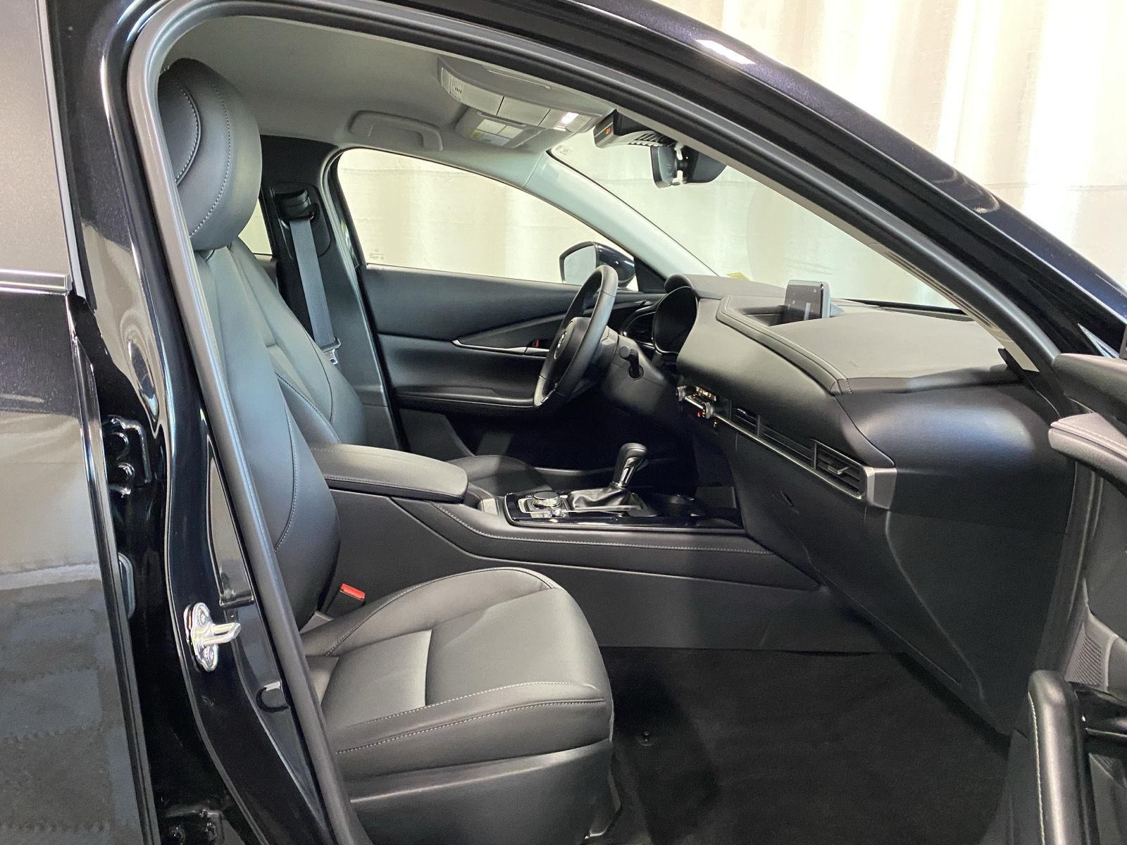 2025 Mazda CX-30 Select Sport - Photo 11