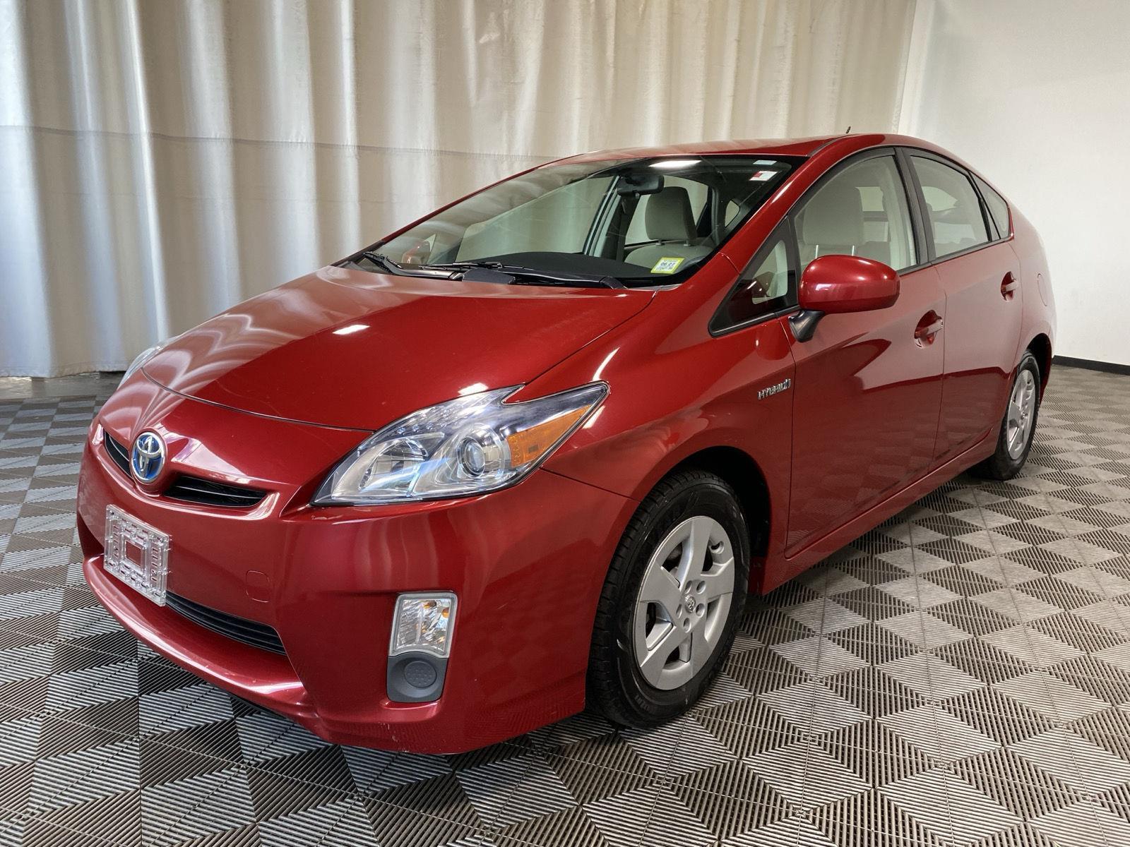 Used 2011 Barcelona Red Metallic Toyota Three image 3