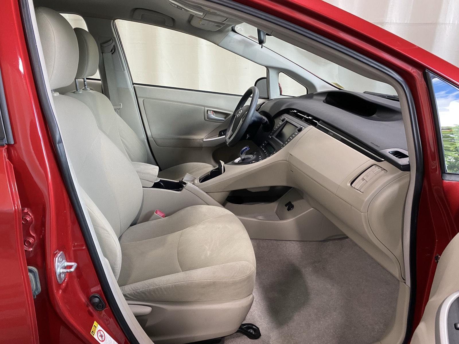 Used 2011 Barcelona Red Metallic Toyota Three image 11