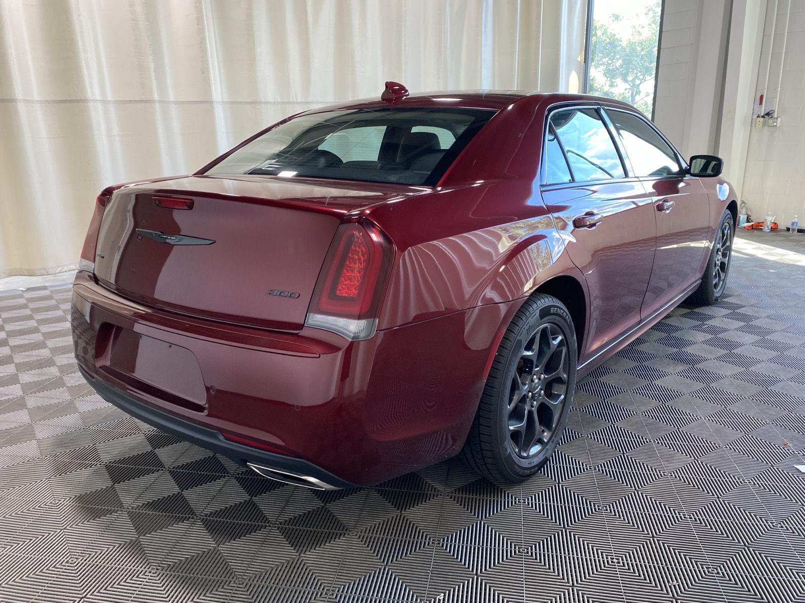 Used 2022 Velvet Red Pearlcoat Chrysler Touring L image 7