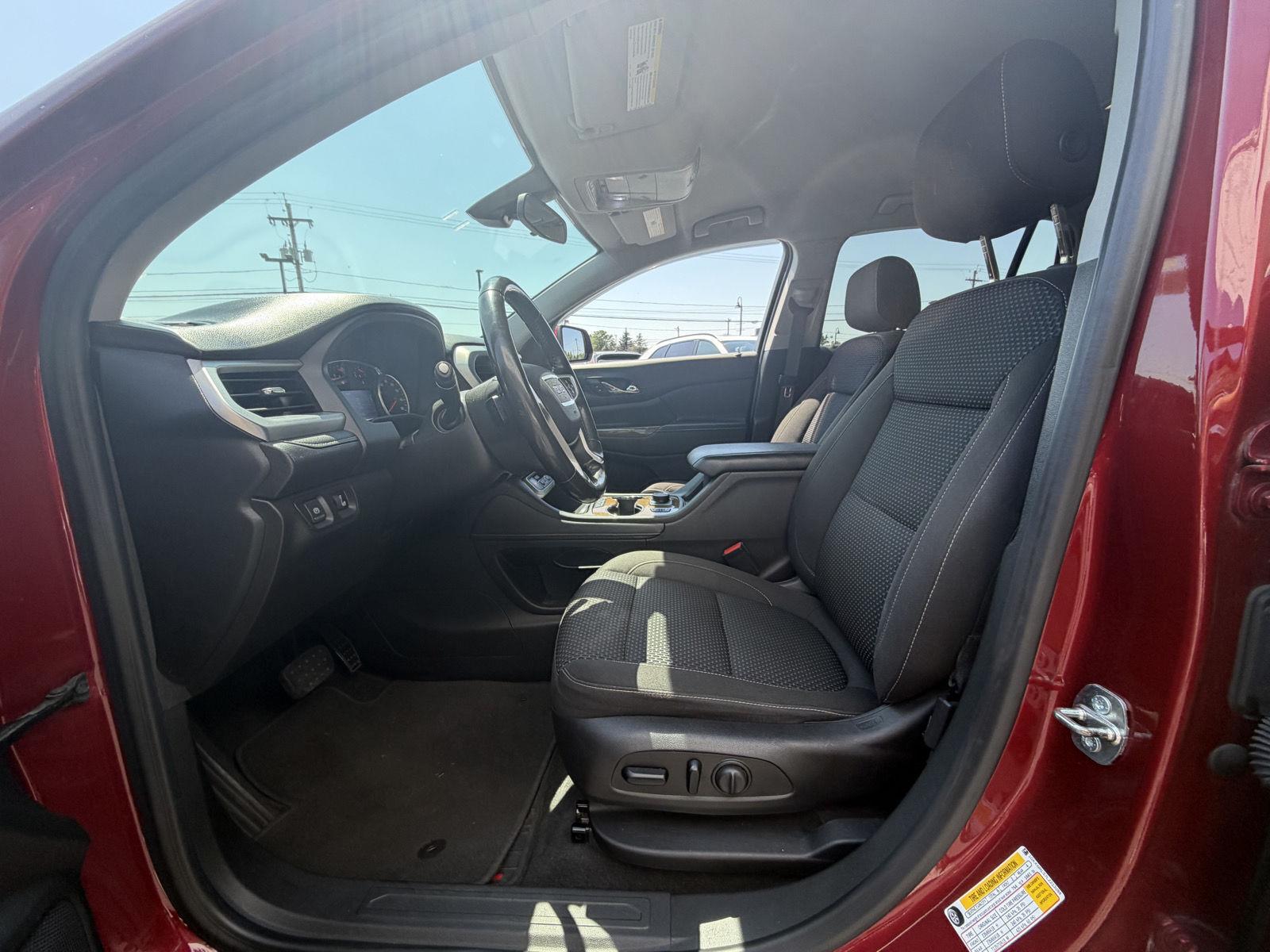 Used 2020 Red Quartz Tintcoat GMC SLE image 2