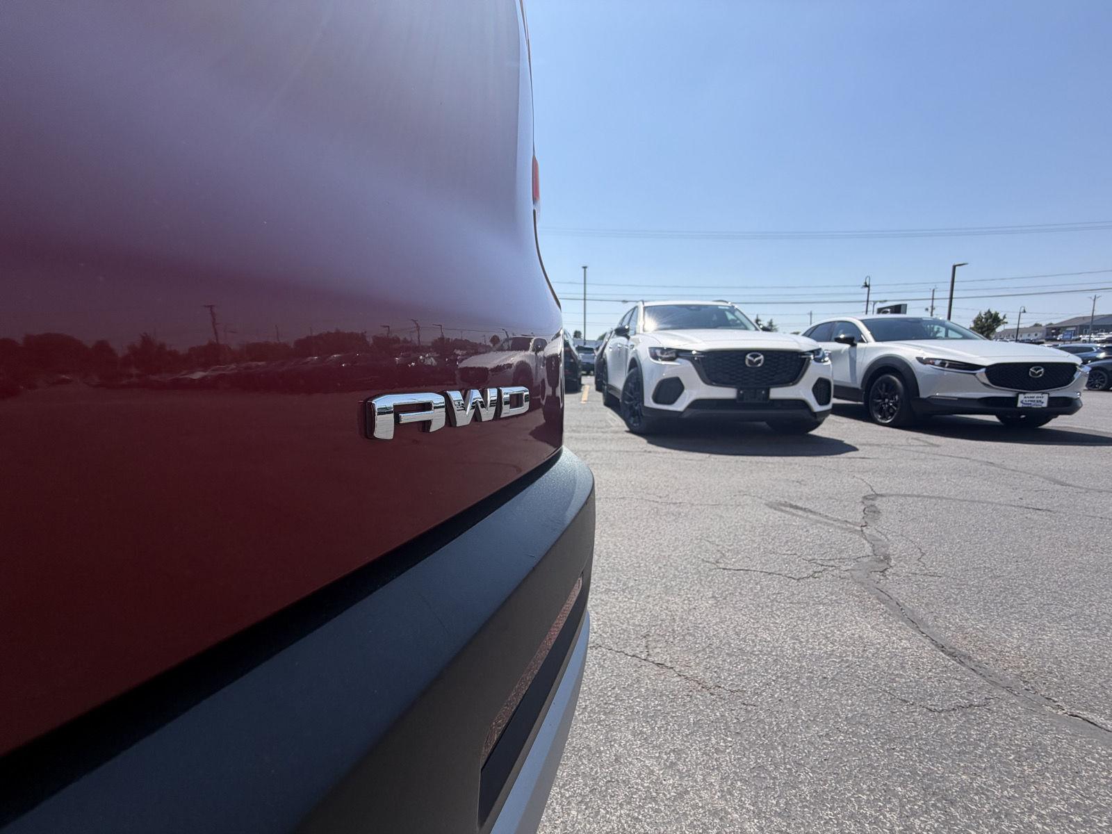 Used 2020 Red Quartz Tintcoat GMC SLE image 9