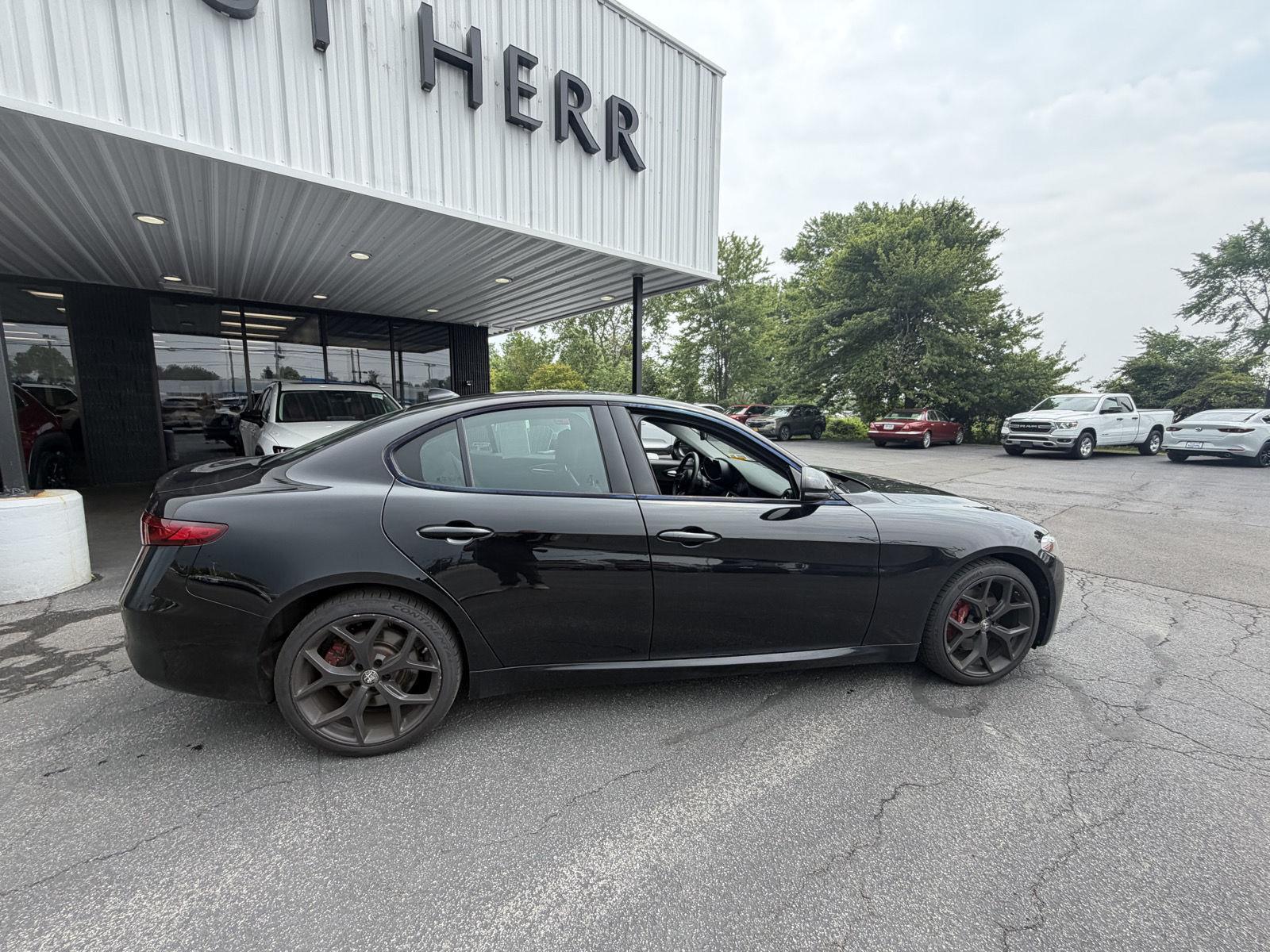Used 2021 Alfa Black Alfa Romeo Ti image 7
