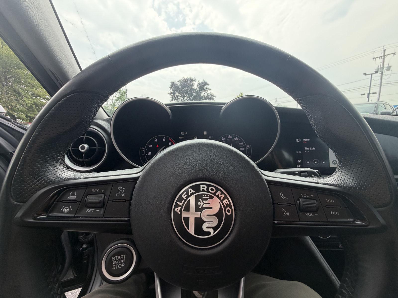 Used 2021 Alfa Black Alfa Romeo Ti image 14