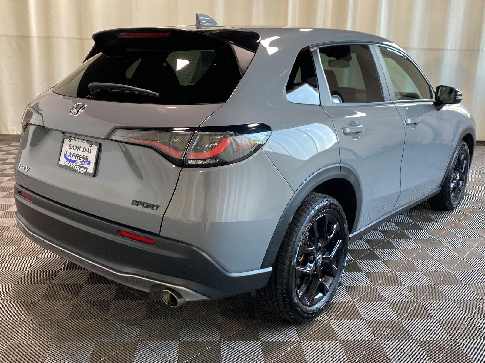 Used 2024 Urban Gray Pearl Honda Sport image 3