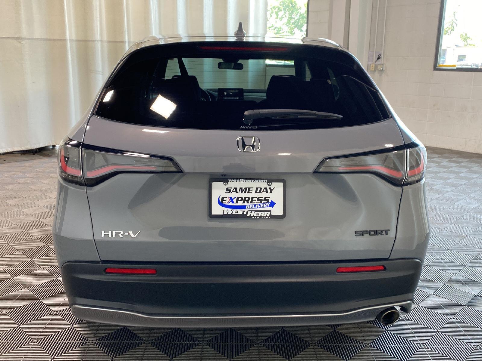 Used 2024 Urban Gray Pearl Honda Sport image 4