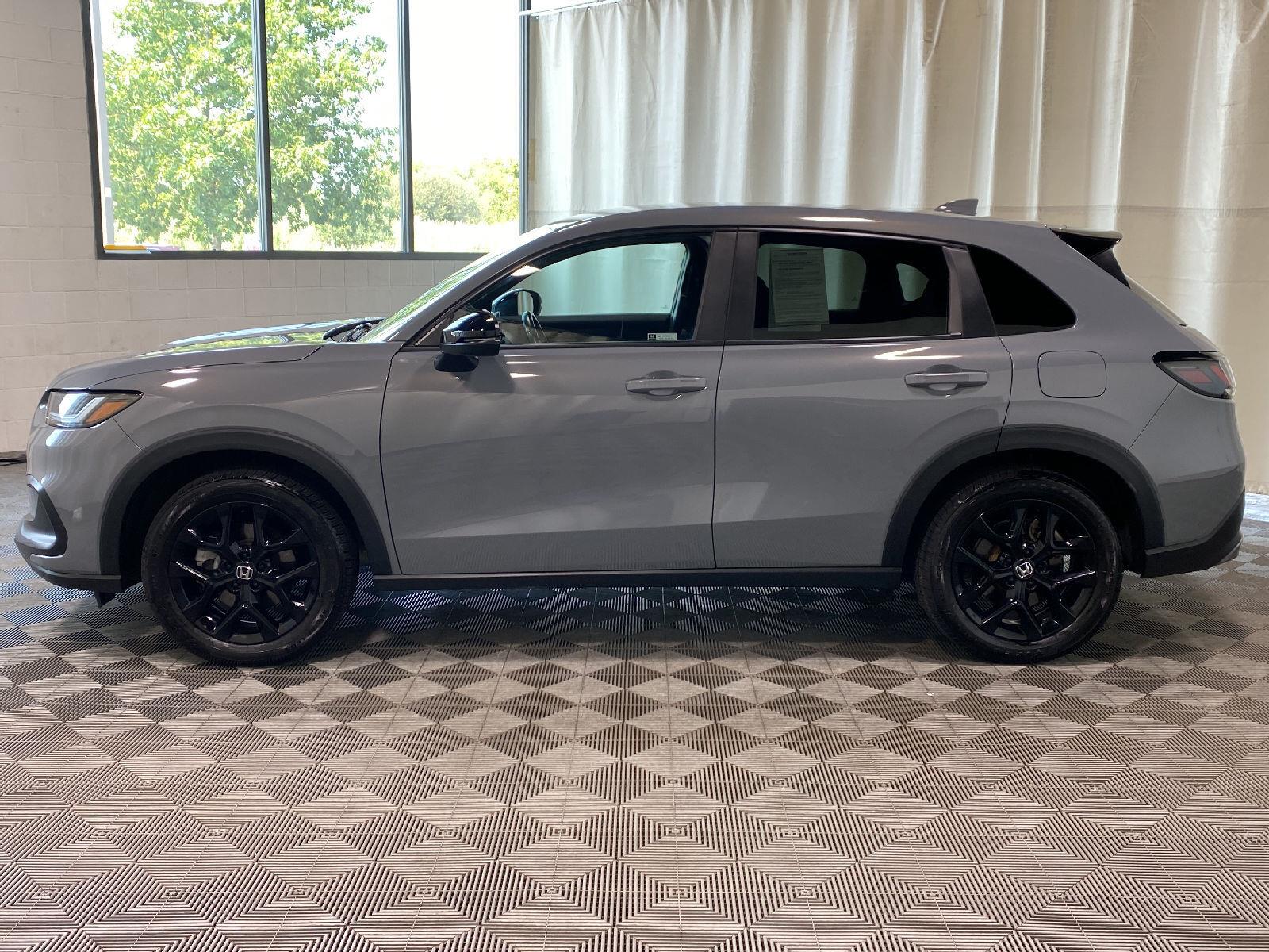 Used 2024 Urban Gray Pearl Honda Sport image 6