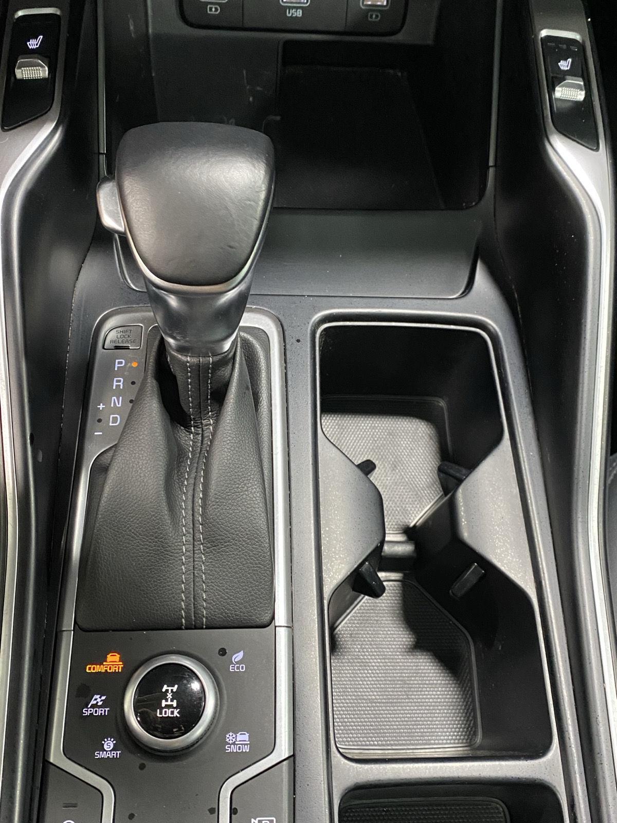 Used 2021 Sparkling Silver Kia S image 30