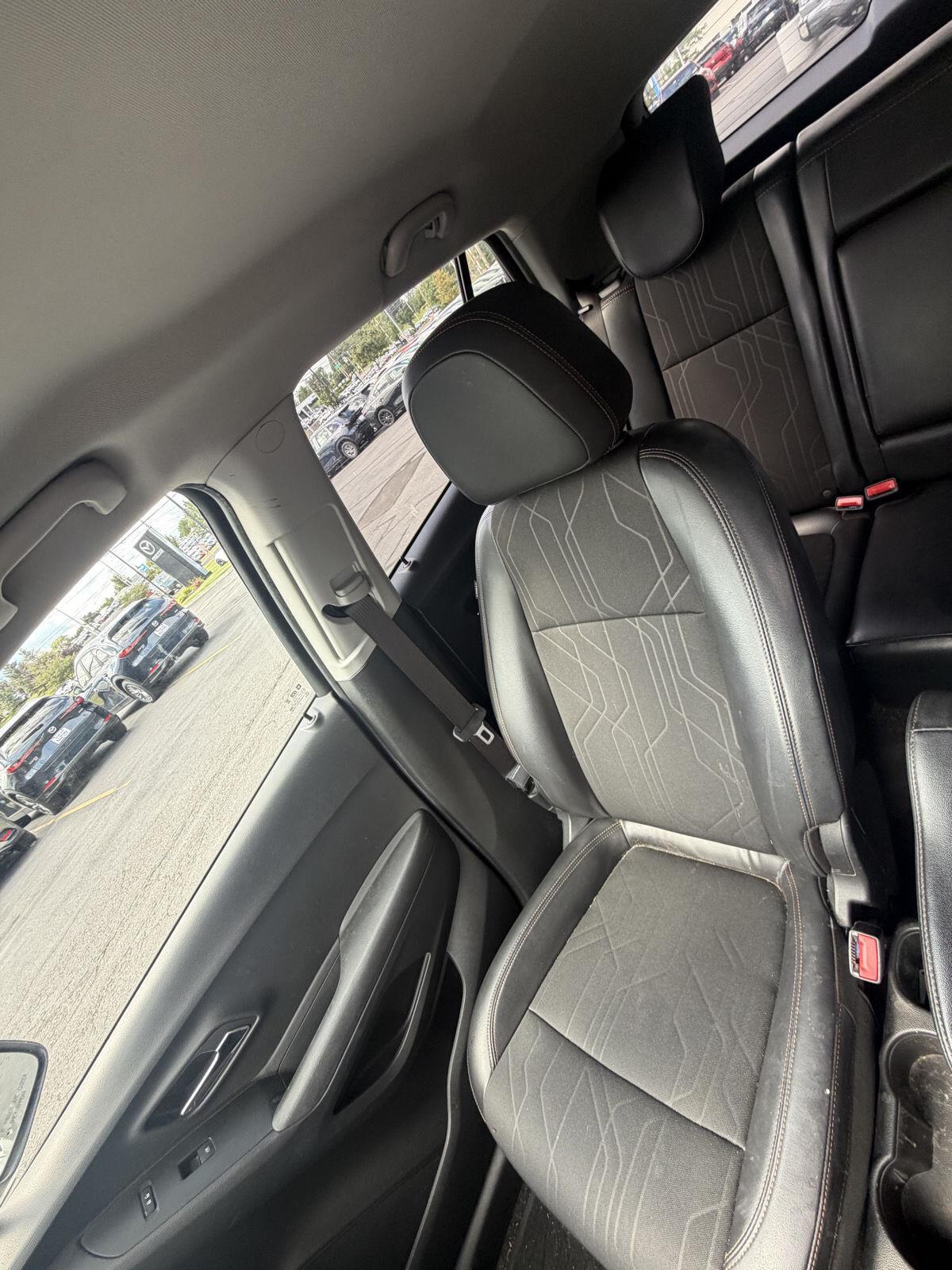 Used 2019 Summit White Chevrolet LT image 22