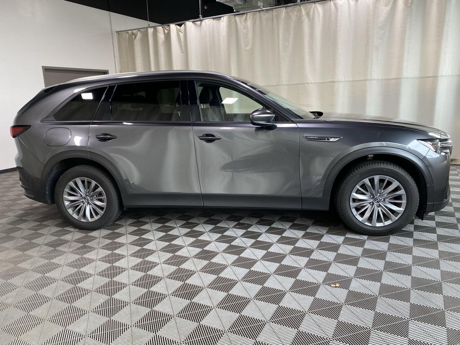 Certified Used 2024 Machine Gray Metallic Mazda Preferred image 8