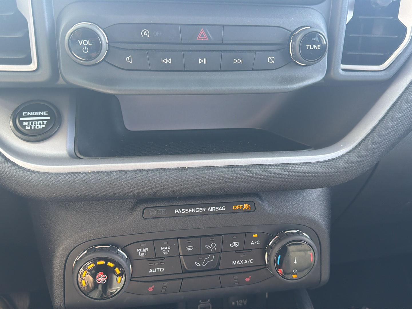 Used 2024 Cactus Gray Ford Big Bend image 20