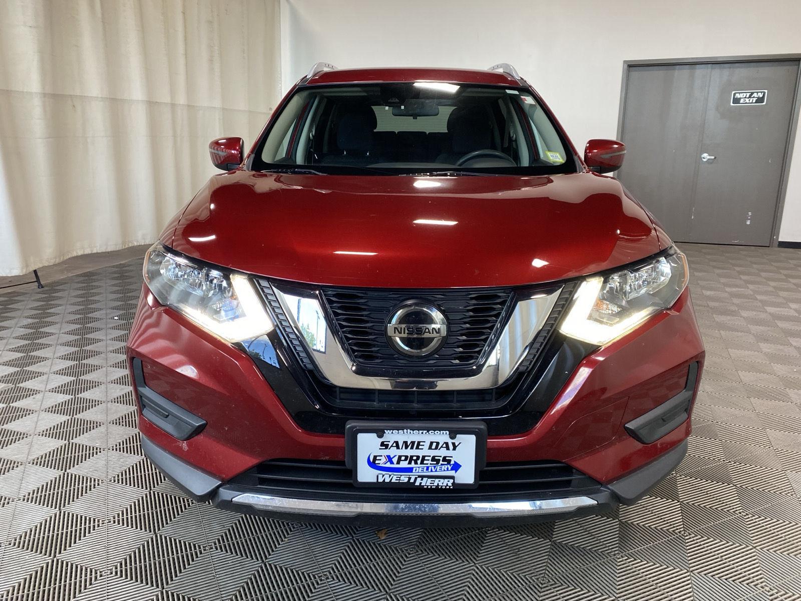 Used 2020 Scarlet Ember Tintcoat Nissan SV image 2