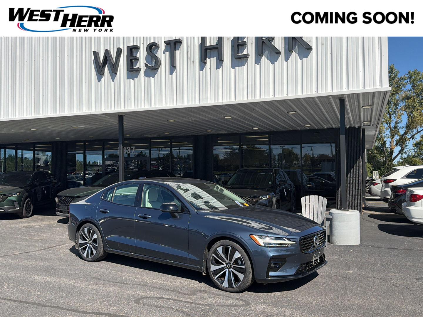 2022 Volvo S60 Momentum