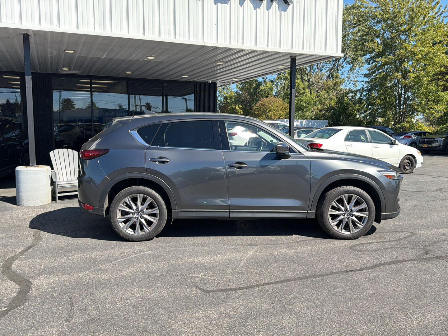 Used 2019 Machine Gray Metallic Mazda Grand Touring image 9