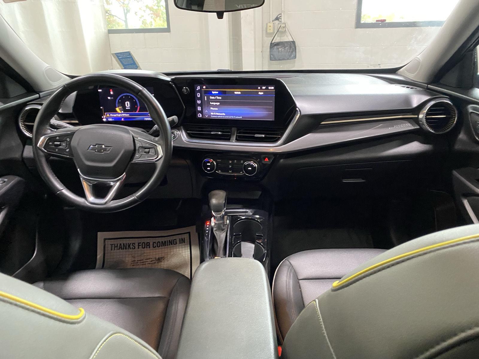 Used 2024 Mosaic Black Metallic Chevrolet ACTIV image 13