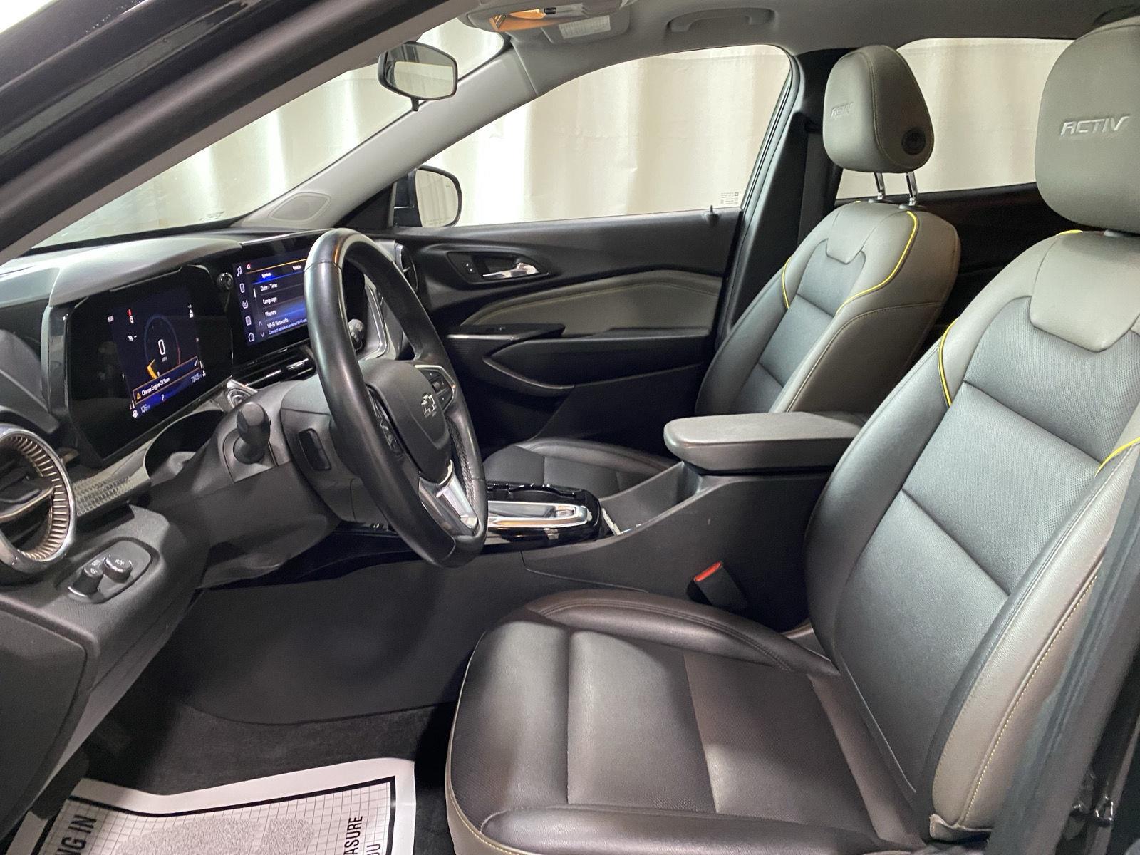 Used 2024 Mosaic Black Metallic Chevrolet ACTIV image 16