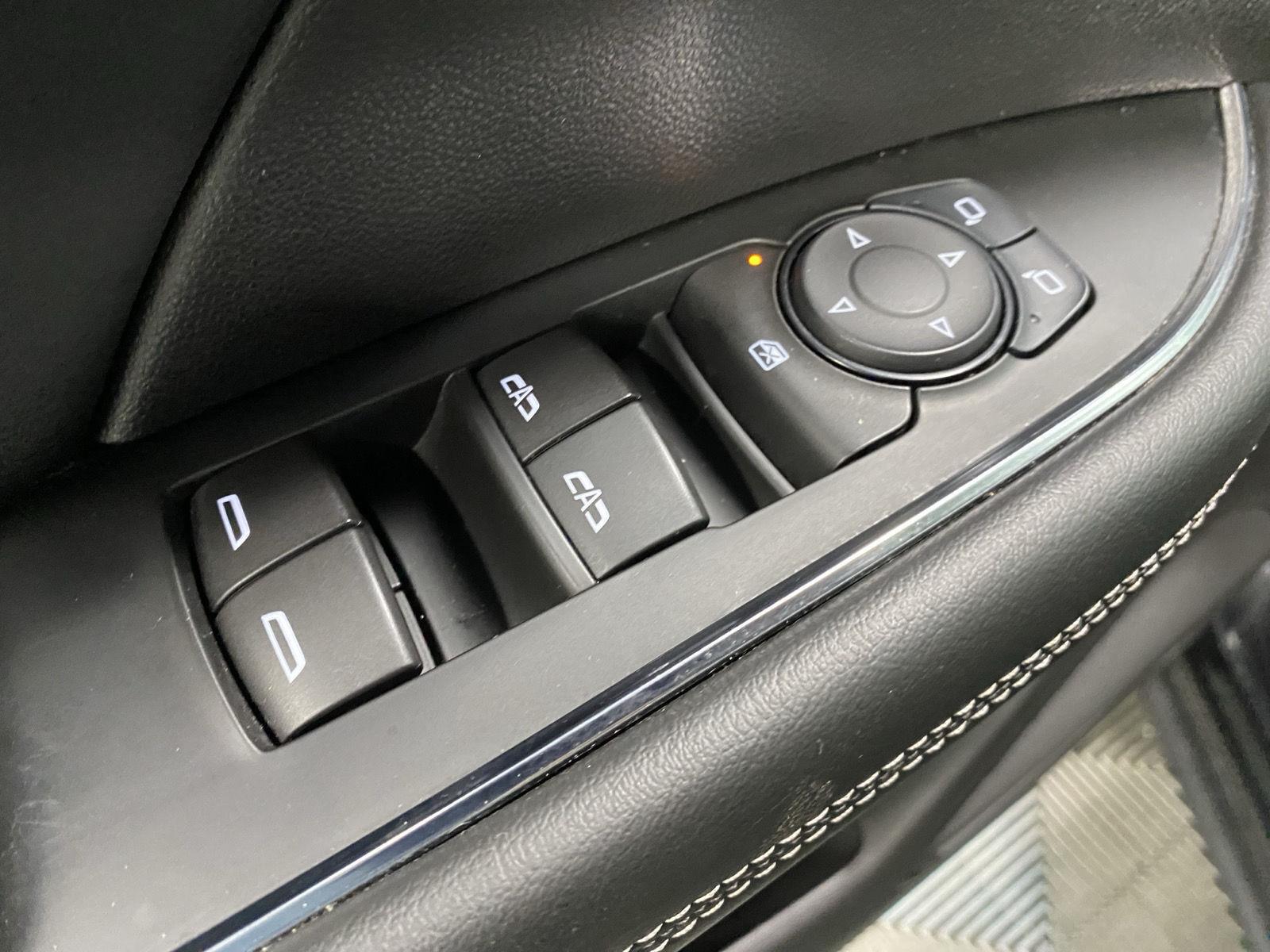 Used 2022 Ebony Twilight Metallic Buick Preferred image 17