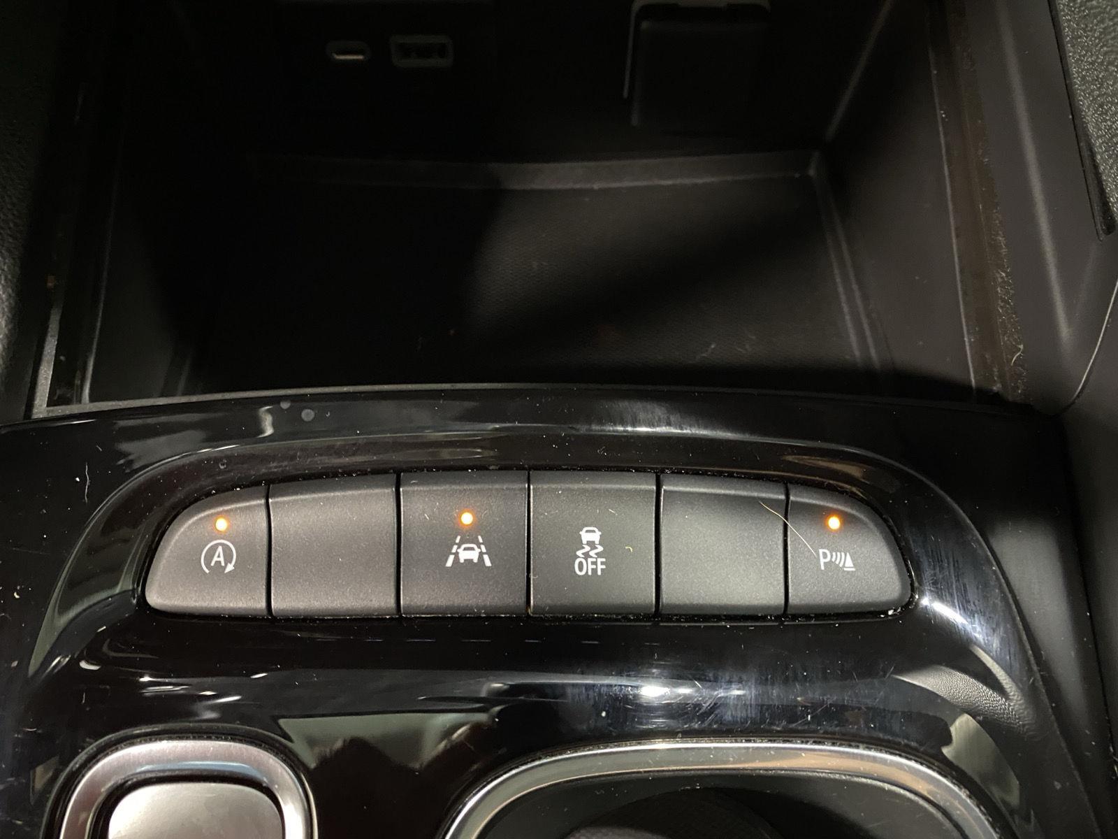 Used 2022 Ebony Twilight Metallic Buick Preferred image 27