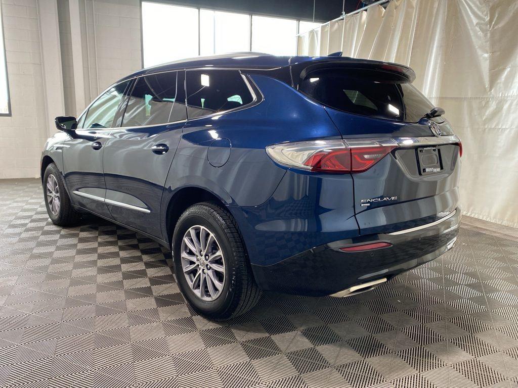 Used 2024 Blue Metallic Buick Essence image 5