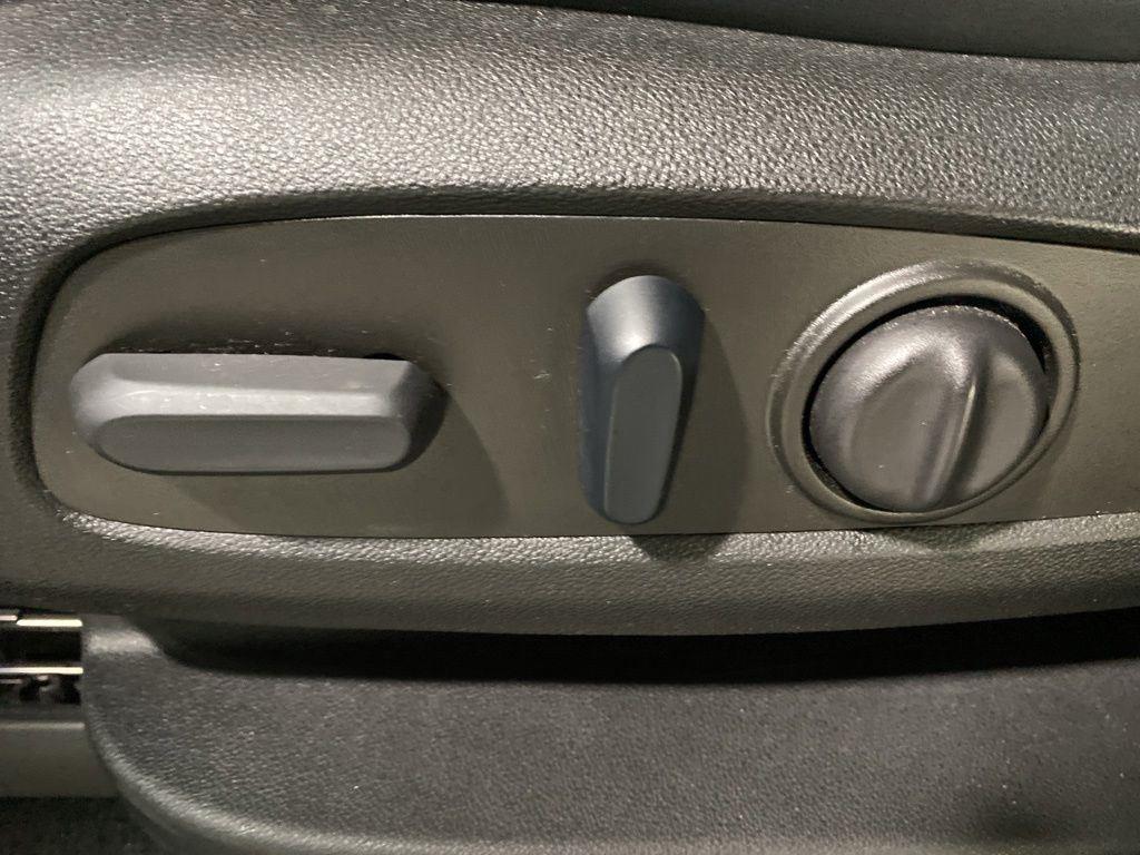 Used 2024 Blue Metallic Buick Essence image 20