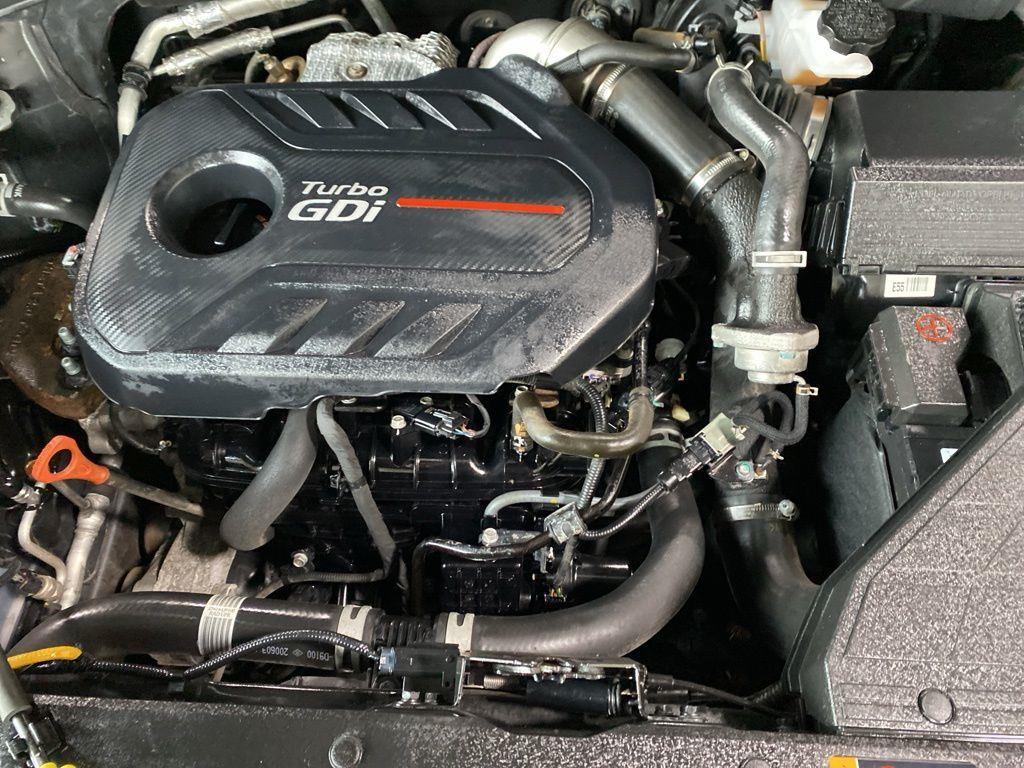 Used 2021 Black Cherry Kia SX image 2