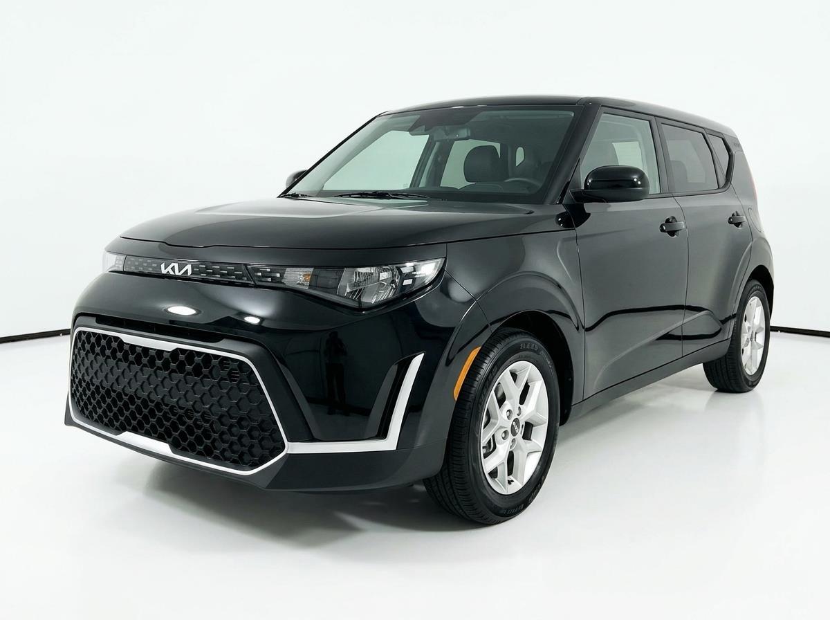 Fusion Black 2025 Kia Soul LX FWD SUV / Crossover Front-Wheel Drive Continuously Variable Transmission