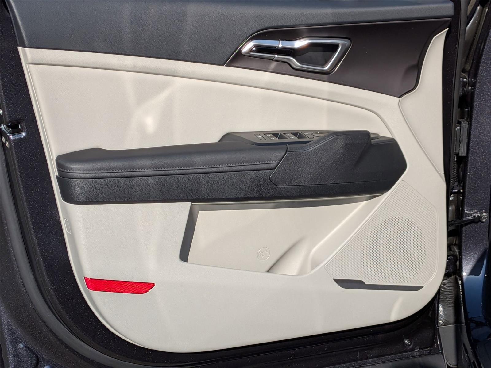 New 2026 Panthera Metal Gray Kia EX image 12