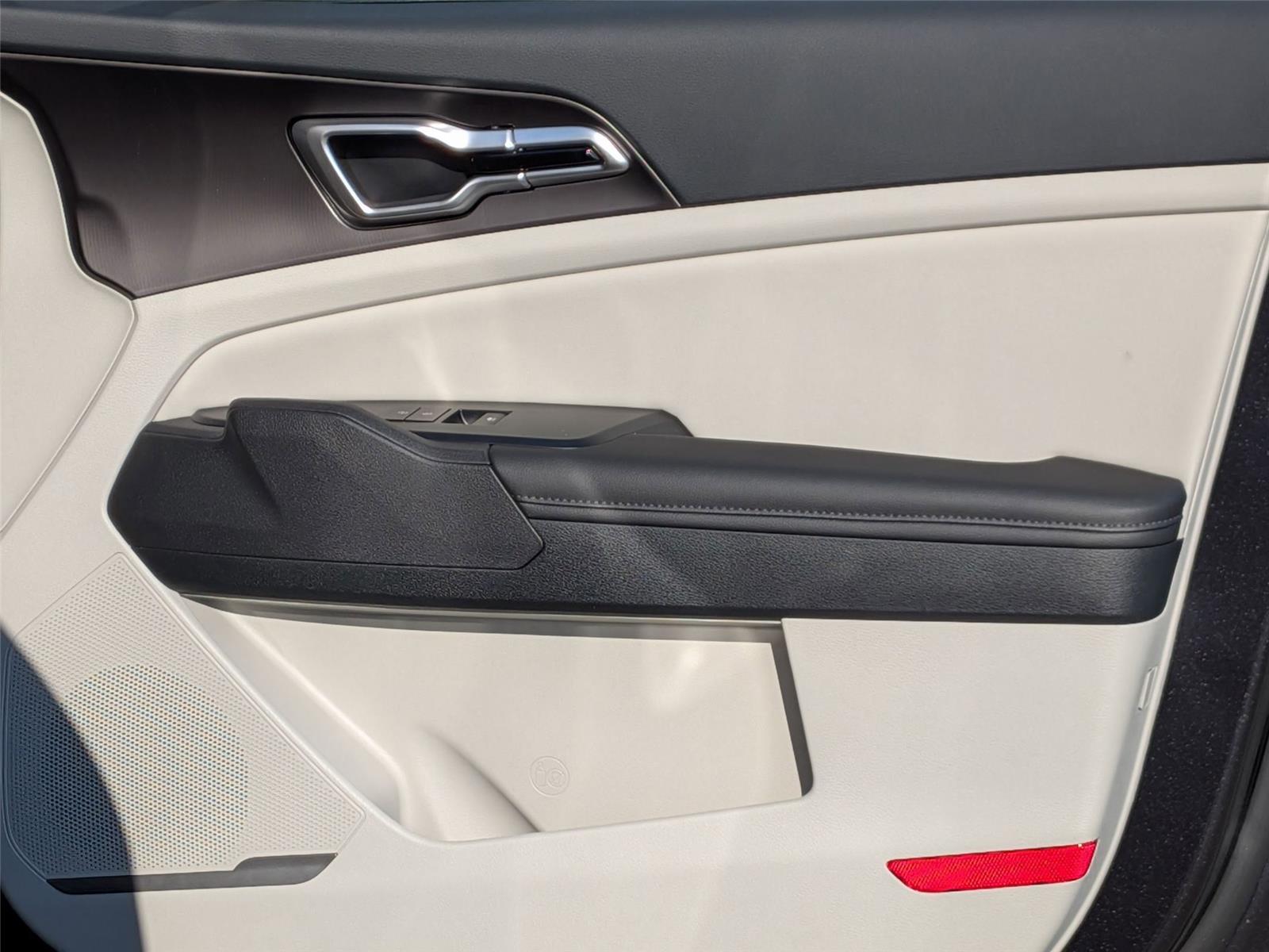 New 2026 Panthera Metal Gray Kia EX image 27