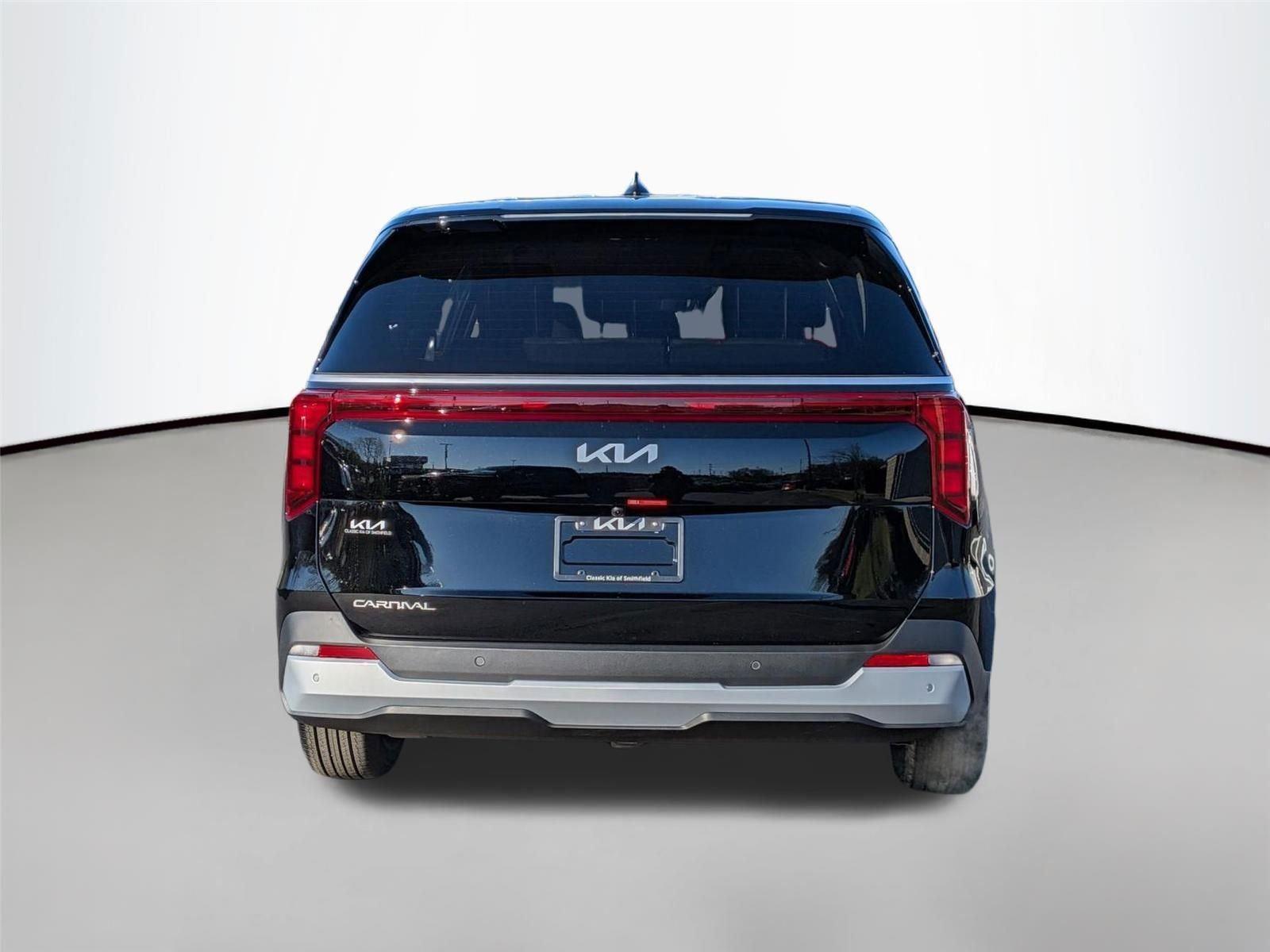 New 2026 Aurora Black Pearl Kia LXS image 4