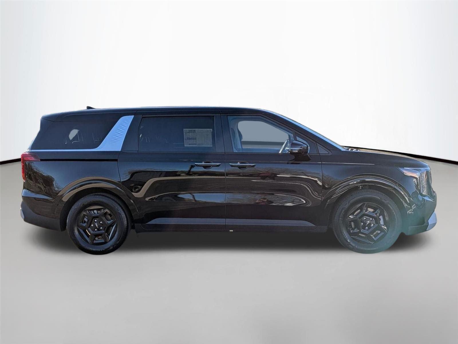 New 2026 Aurora Black Pearl Kia LXS image 6