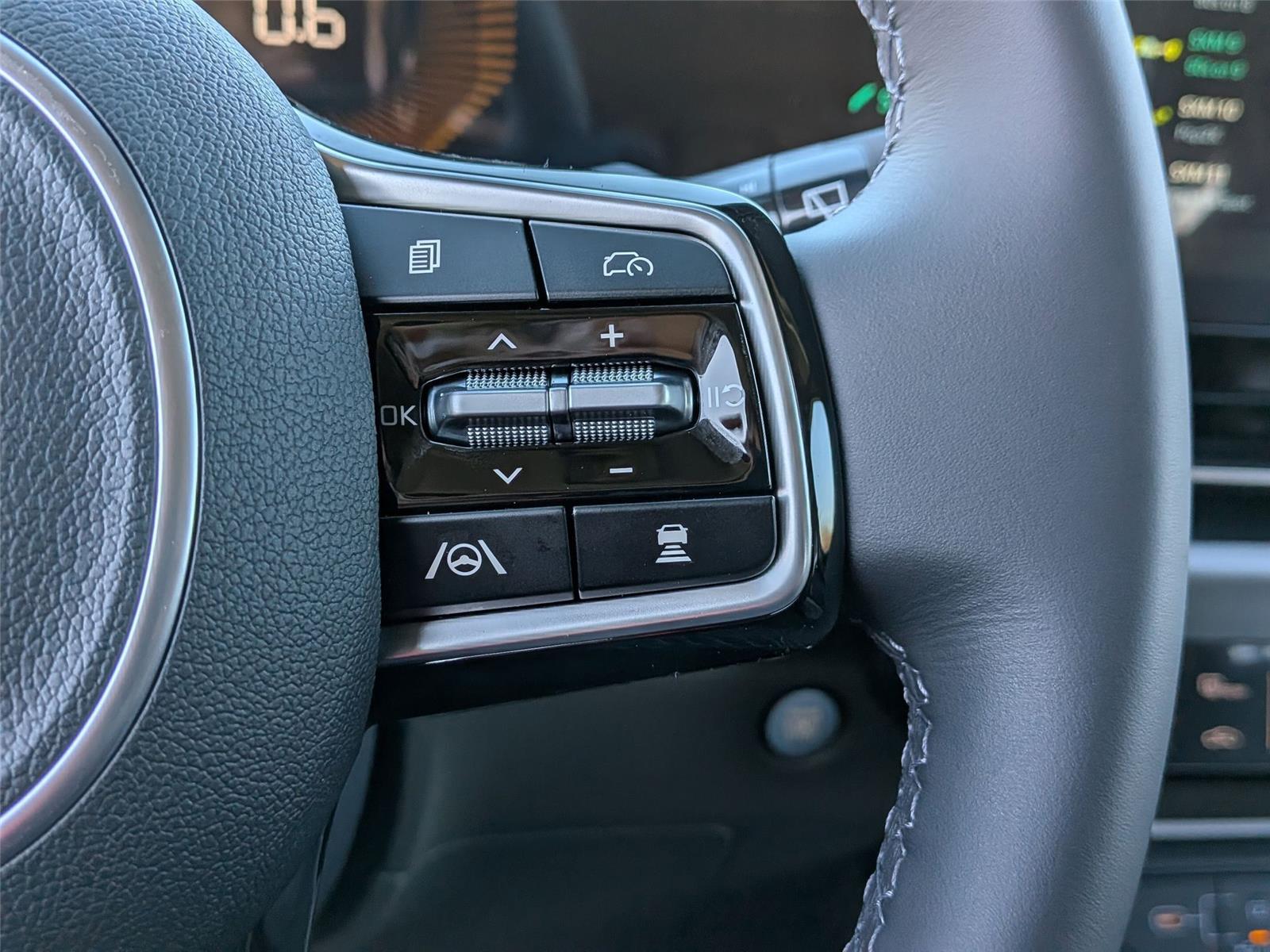 New 2026 Aurora Black Pearl Kia LXS image 17
