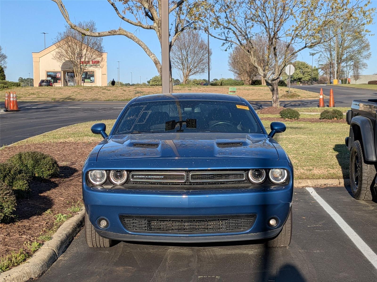 2021 Dodge Challenger SXT RWD