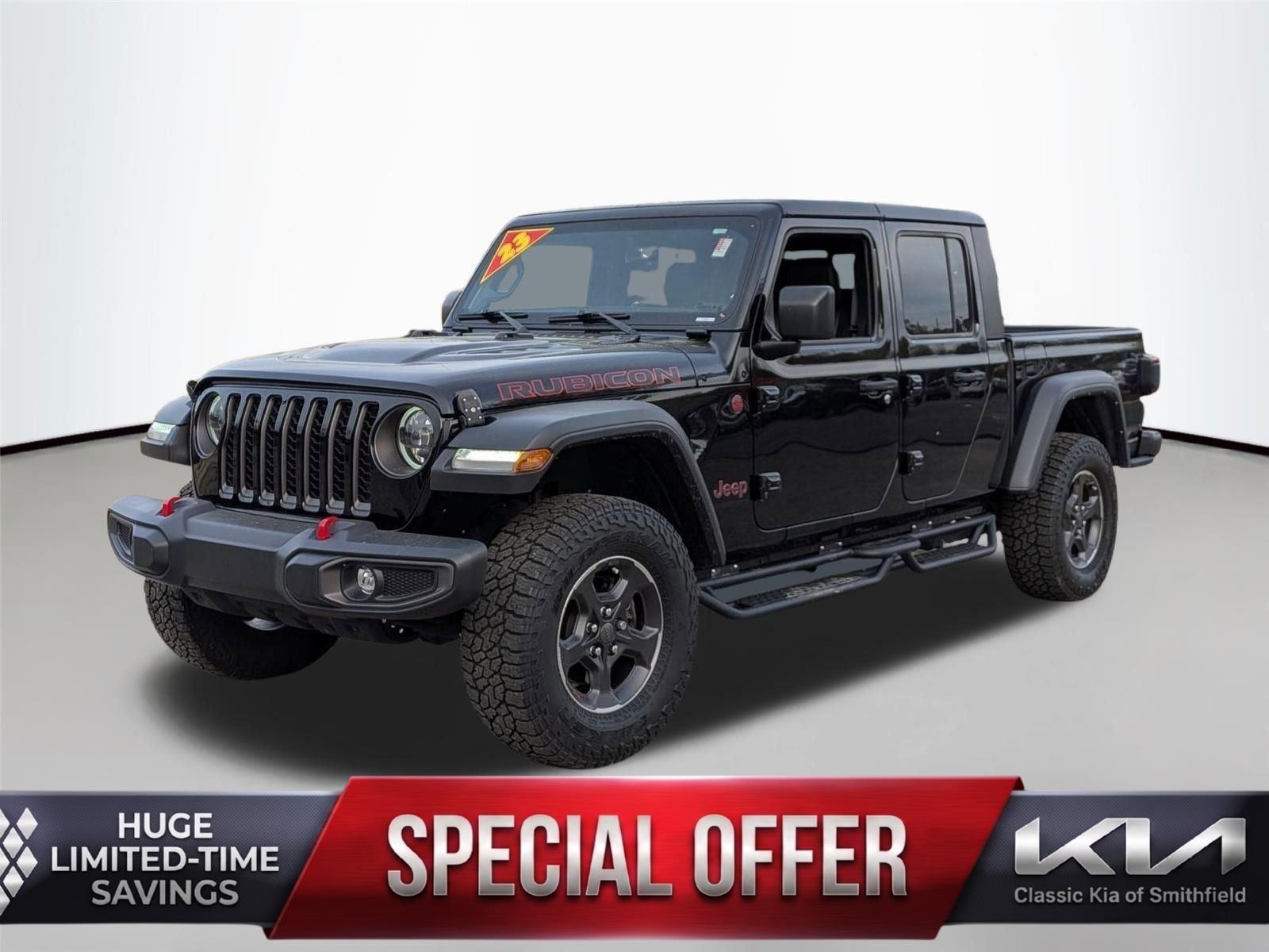 Black Clearcoat 2023 Jeep Gladiator Rubicon Crew Cab 4WD Pickup Truck Four-Wheel Drive 8-Speed Automatic