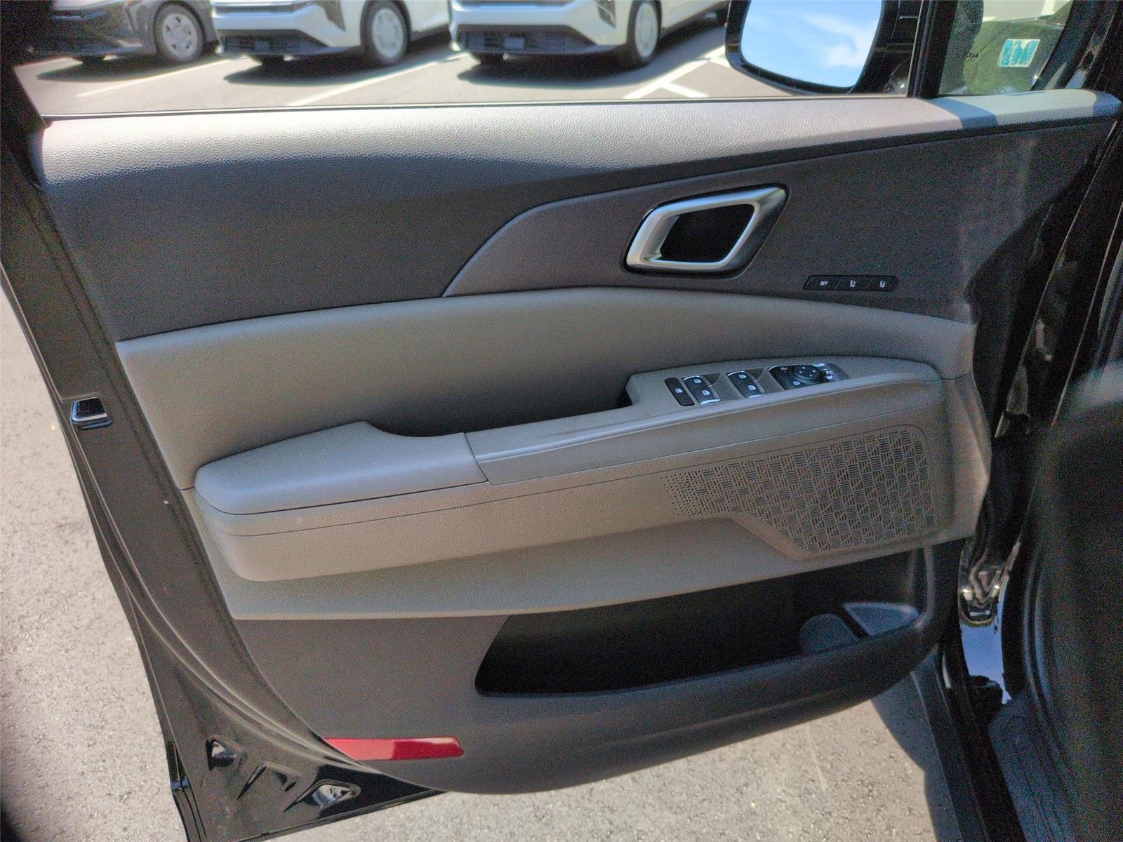 New 2026 Aurora Black Pearl Kia EX image 15