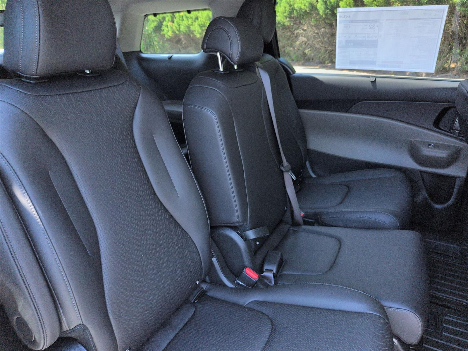 New 2026 Aurora Black Pearl Kia EX image 39