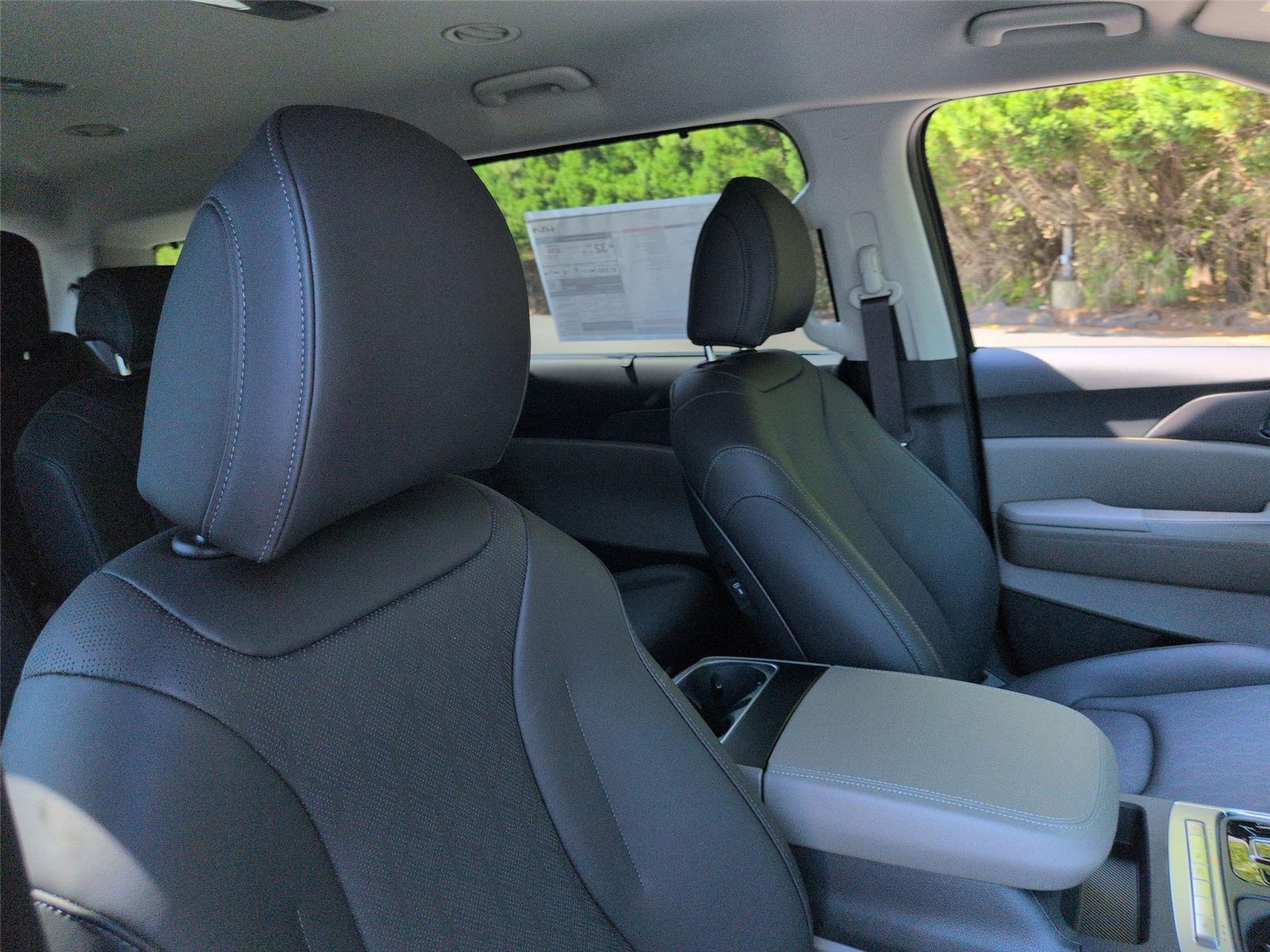 New 2026 Aurora Black Pearl Kia EX image 41