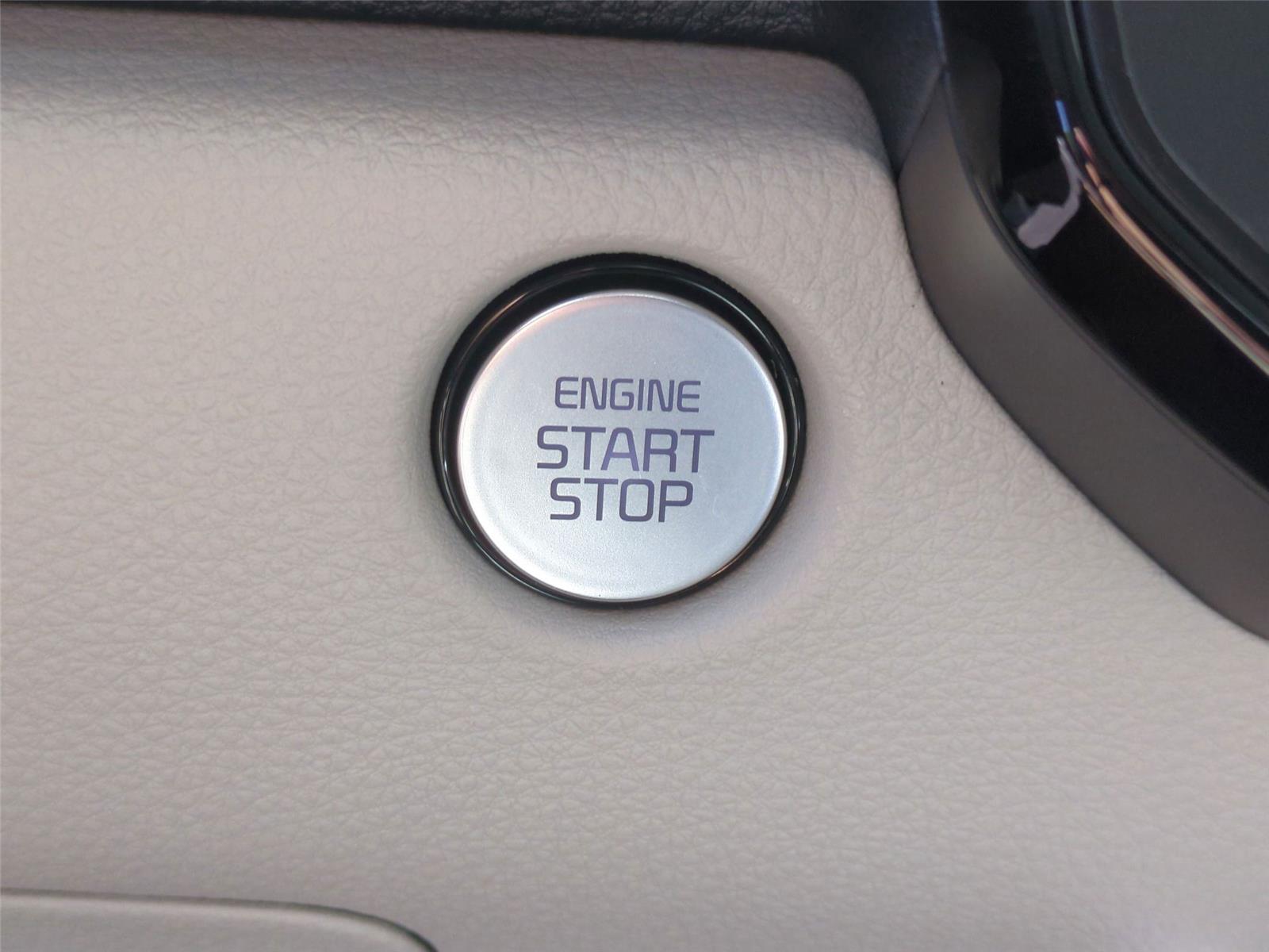 New 2026 Snow White Pearl Kia EX image 30