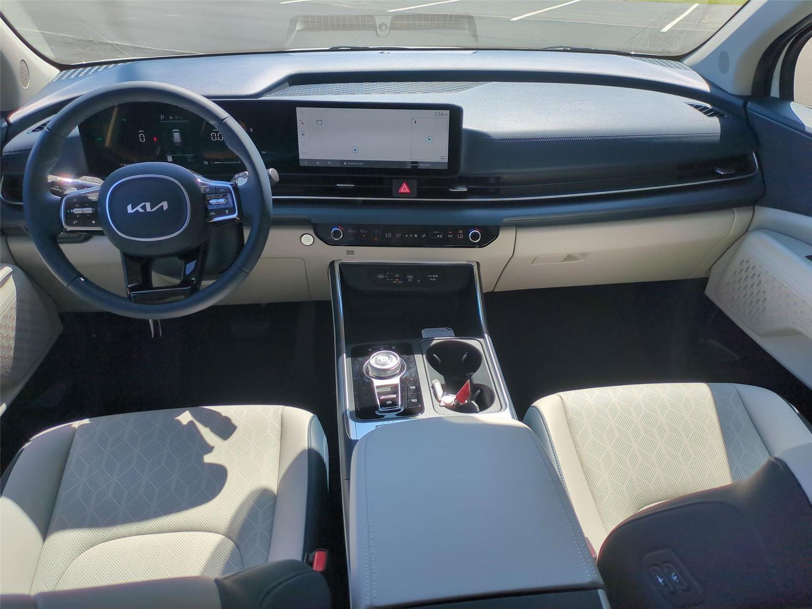 New 2026 Snow White Pearl Kia EX image 33