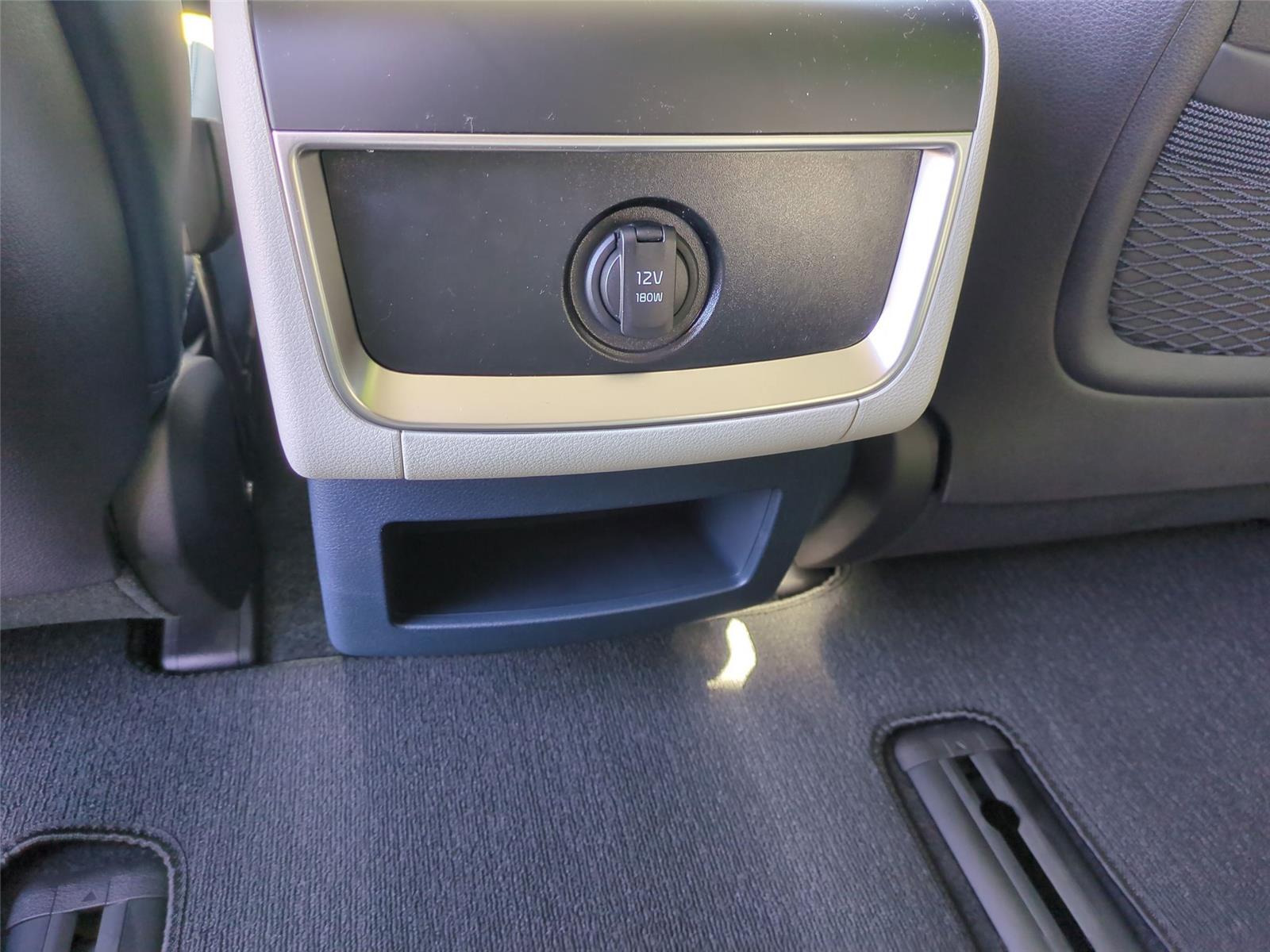 New 2026 Snow White Pearl Kia EX image 35