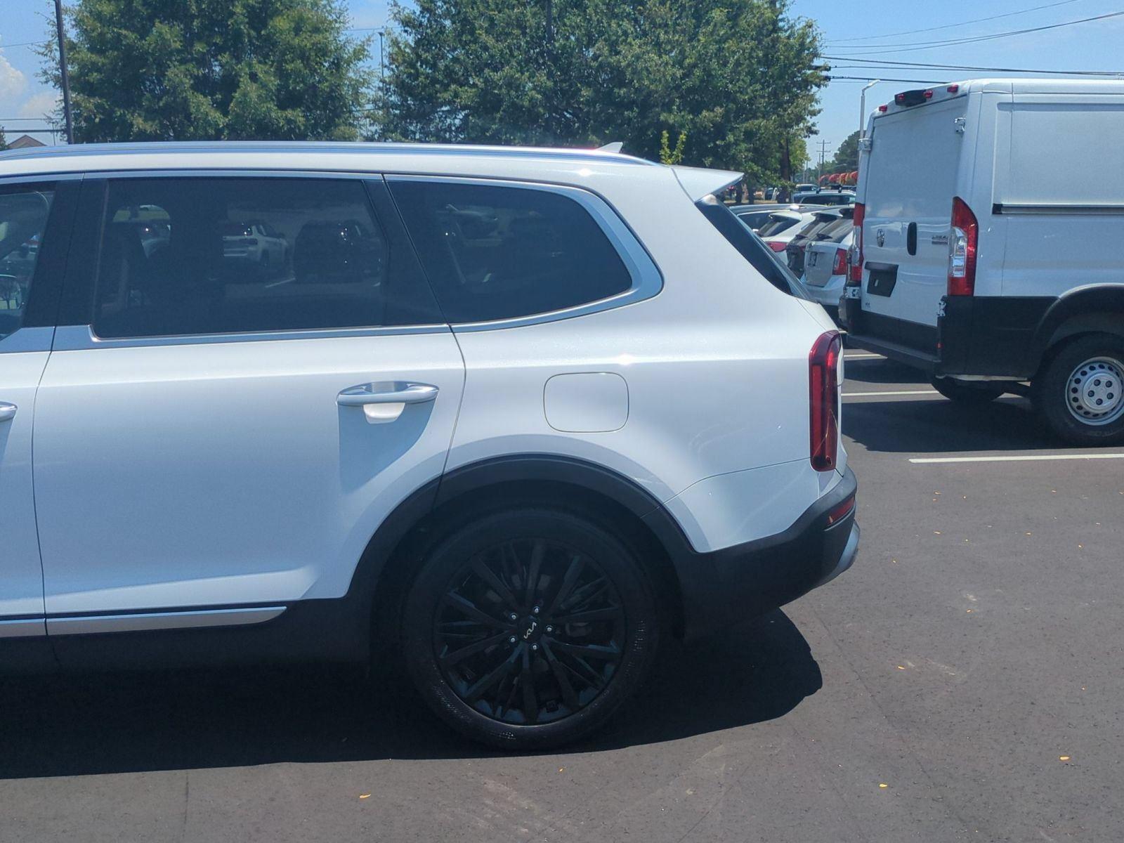 Used 2022 Glacial White Pearl Kia SX image 28
