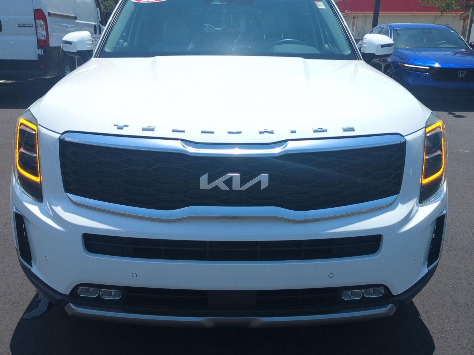 Used 2022 Glacial White Pearl Kia SX image 31