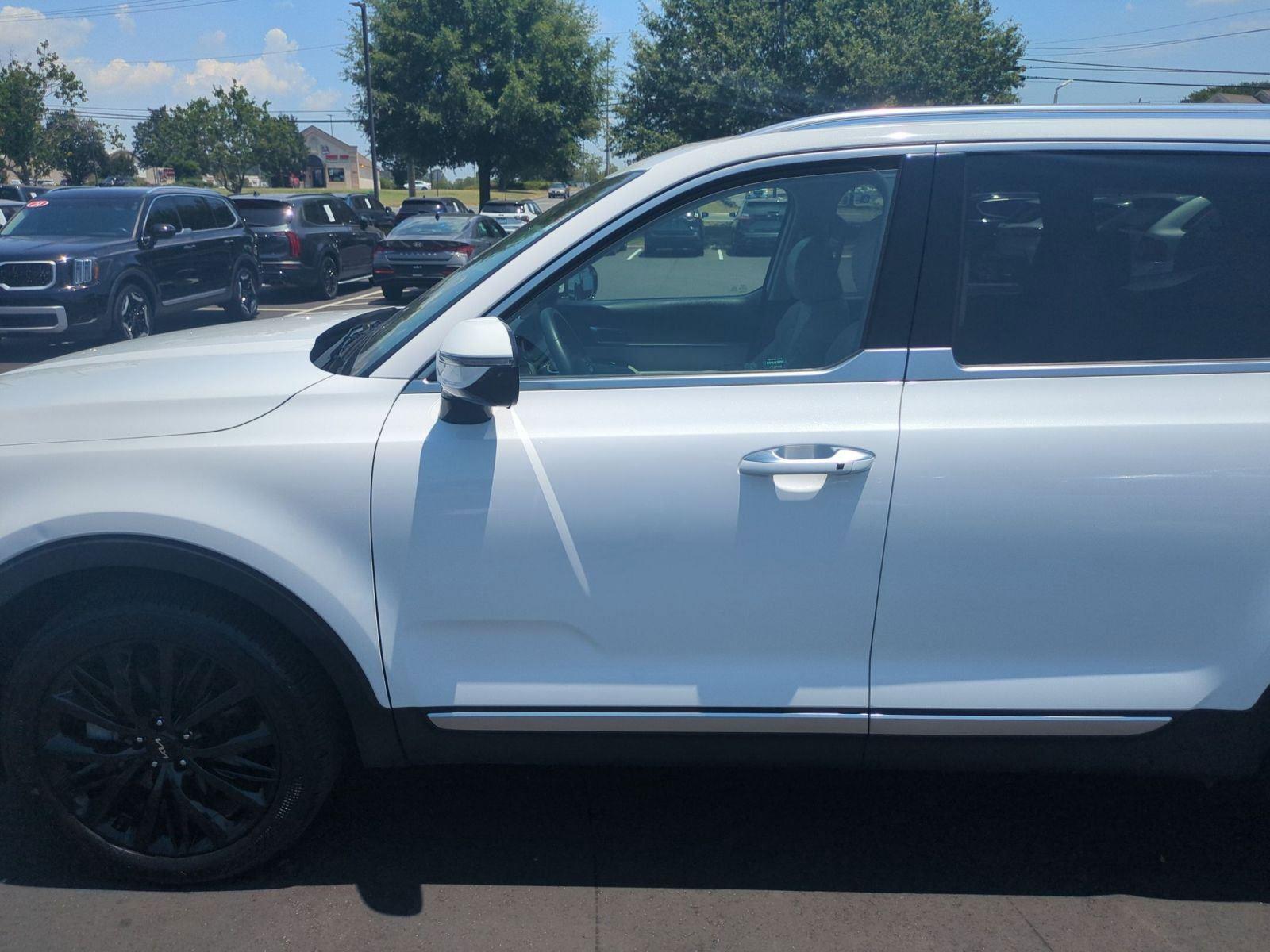 Used 2022 Glacial White Pearl Kia SX image 32