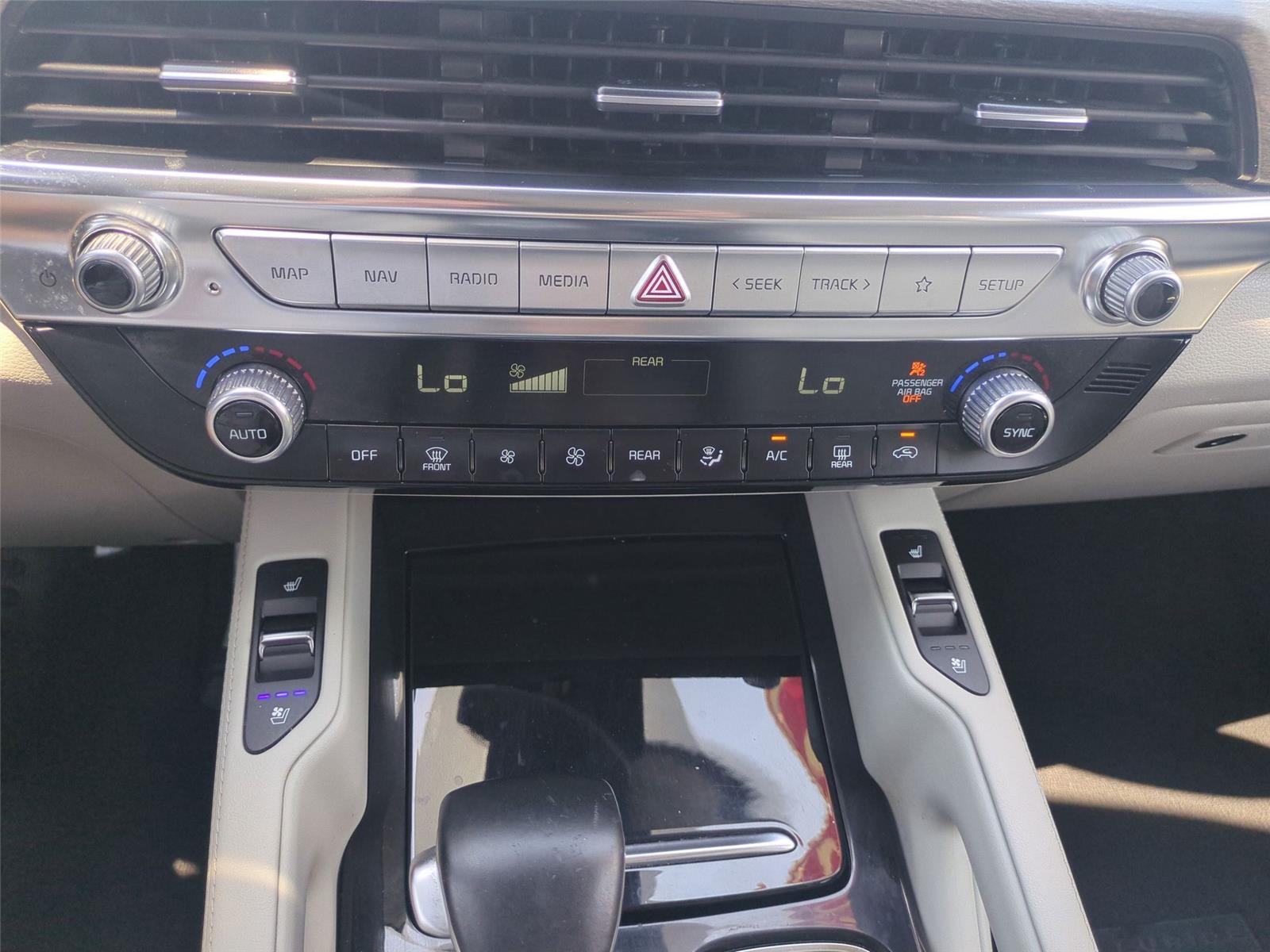 Used 2022 Glacial White Pearl Kia SX image 45