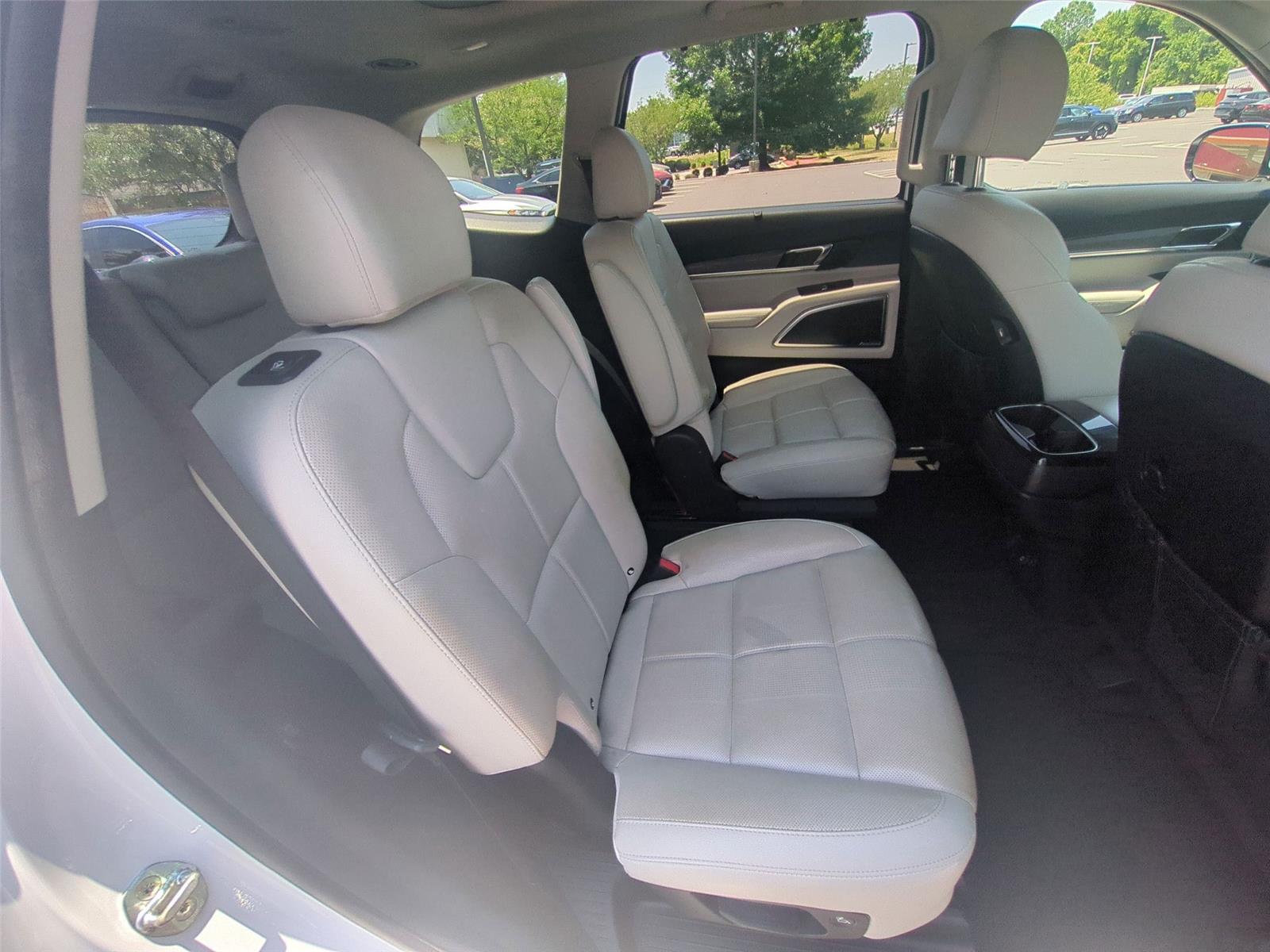 Used 2022 Glacial White Pearl Kia SX image 55
