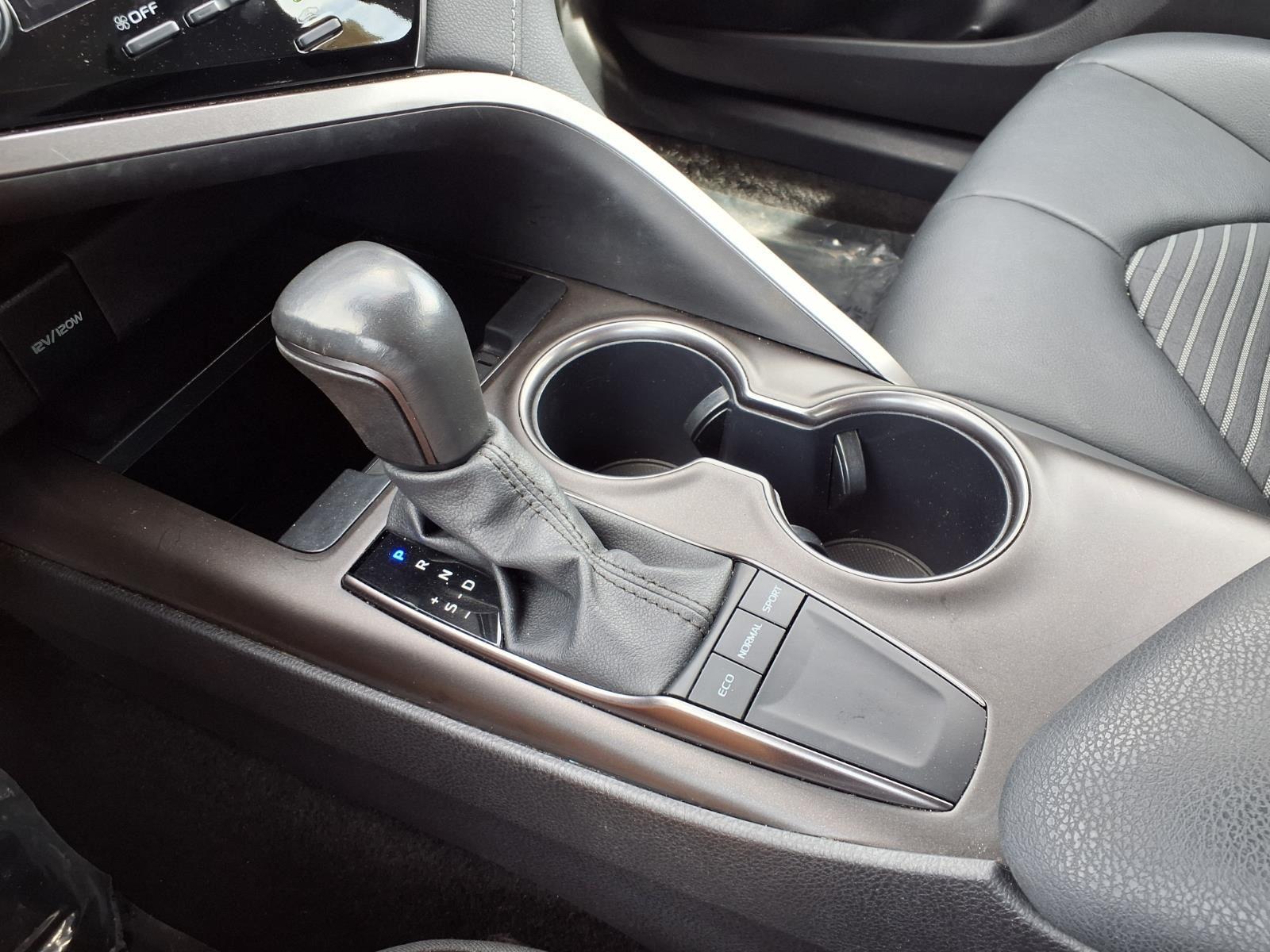 Used 2024 Predawn Gray Mica Toyota SE image 6