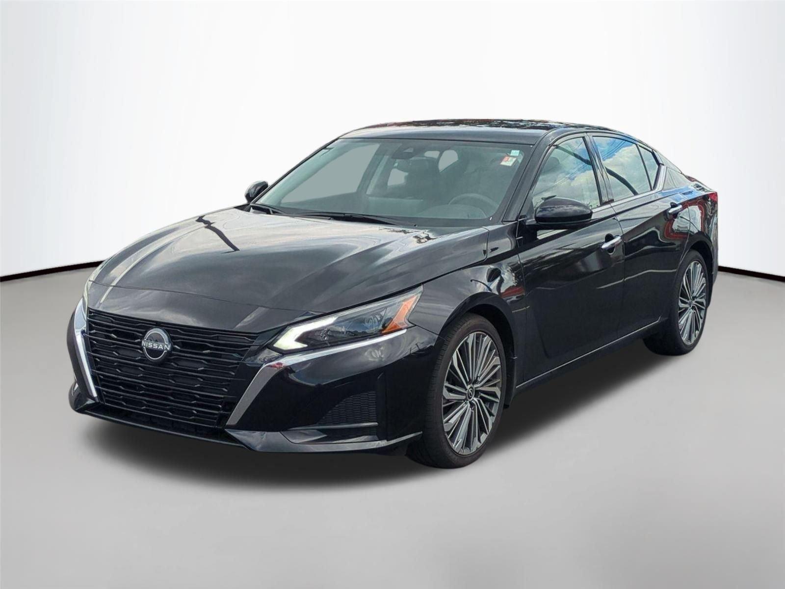 Super Black 2025 Nissan Altima Sedan Front-Wheel Drive Continuously Variable Transmission